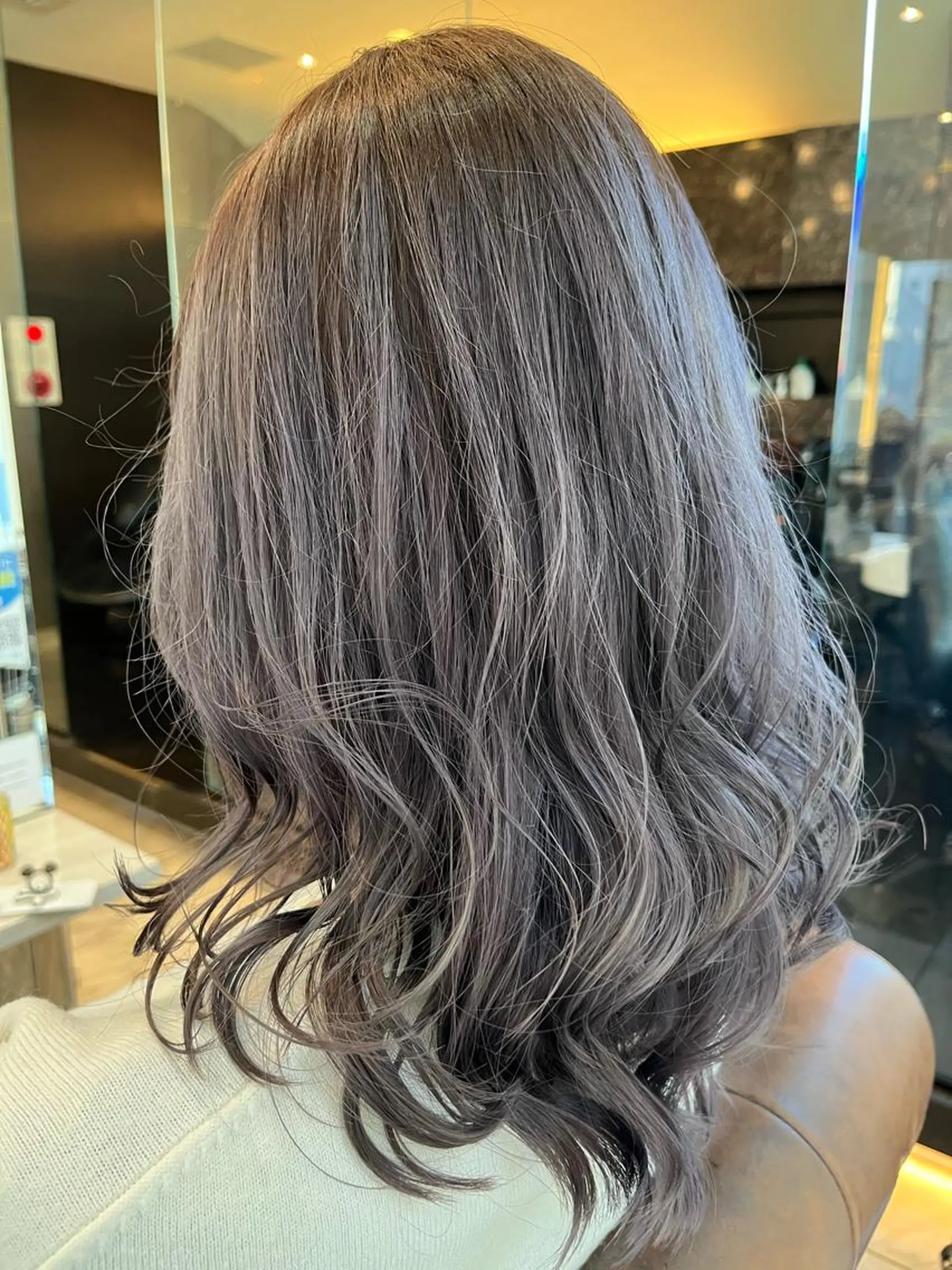 セミロング LucksiMie ginza  明松のヘアスタイル