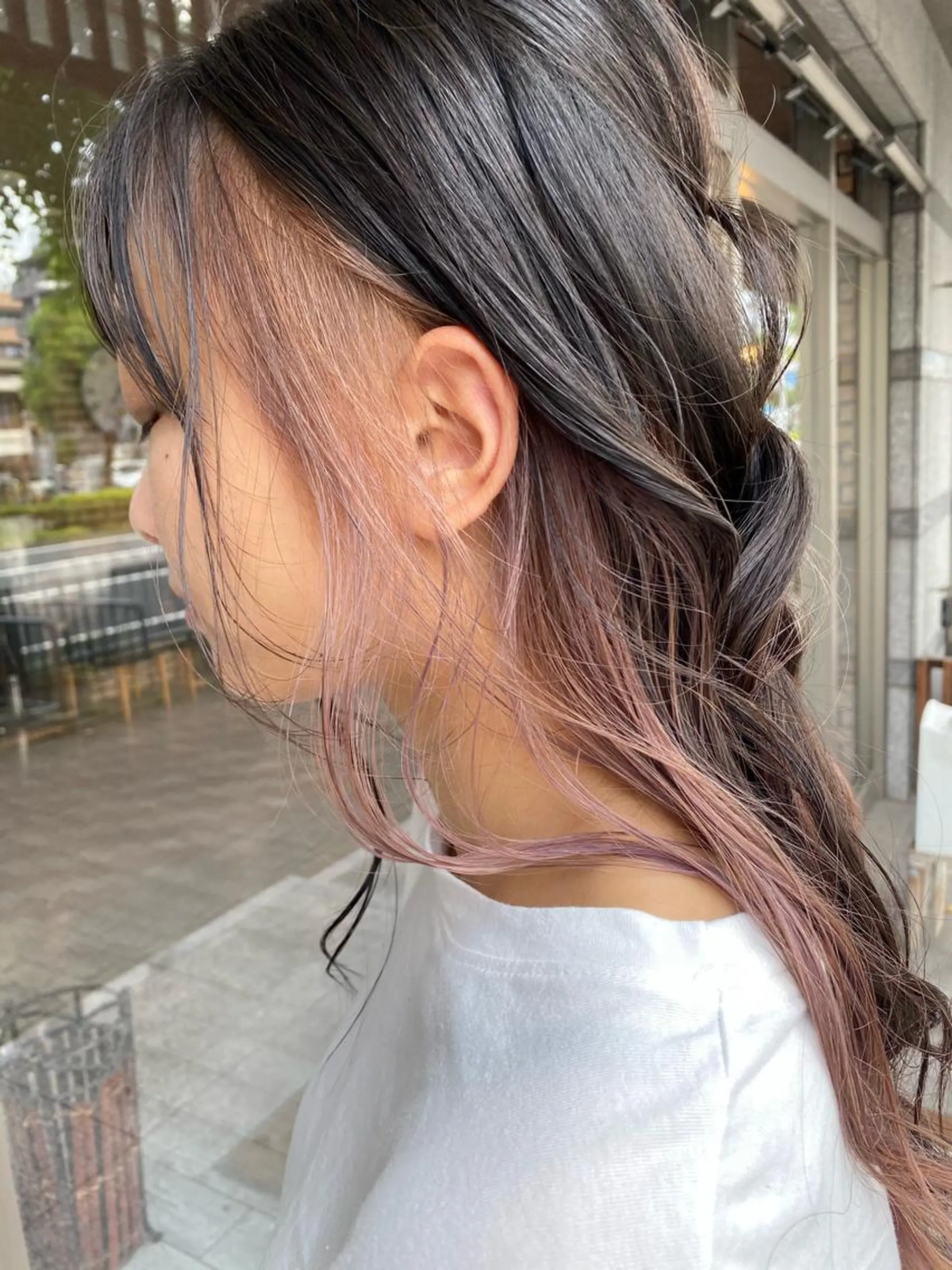 ロング カラー ハイトーンカラー インナーカラー ラベンダーカラー カット ヘアカラー トリートメント 日比 貴大/ minim hairのヘアスタイル