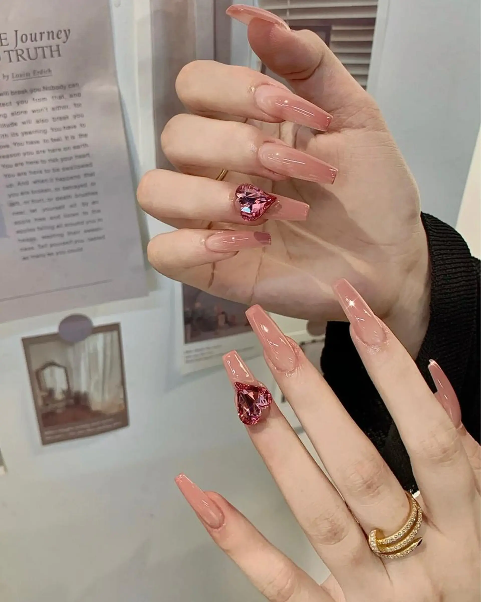 ネイル ハンドネイル VIVIAN リサのネイルデザイン