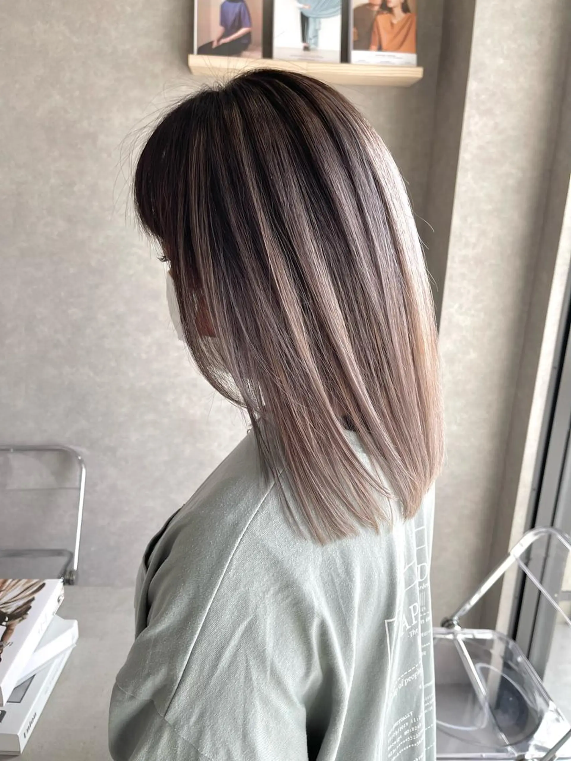 ミディアム カラー カット ヘアカラー トリートメント 一ノ瀬 暁のヘアスタイル