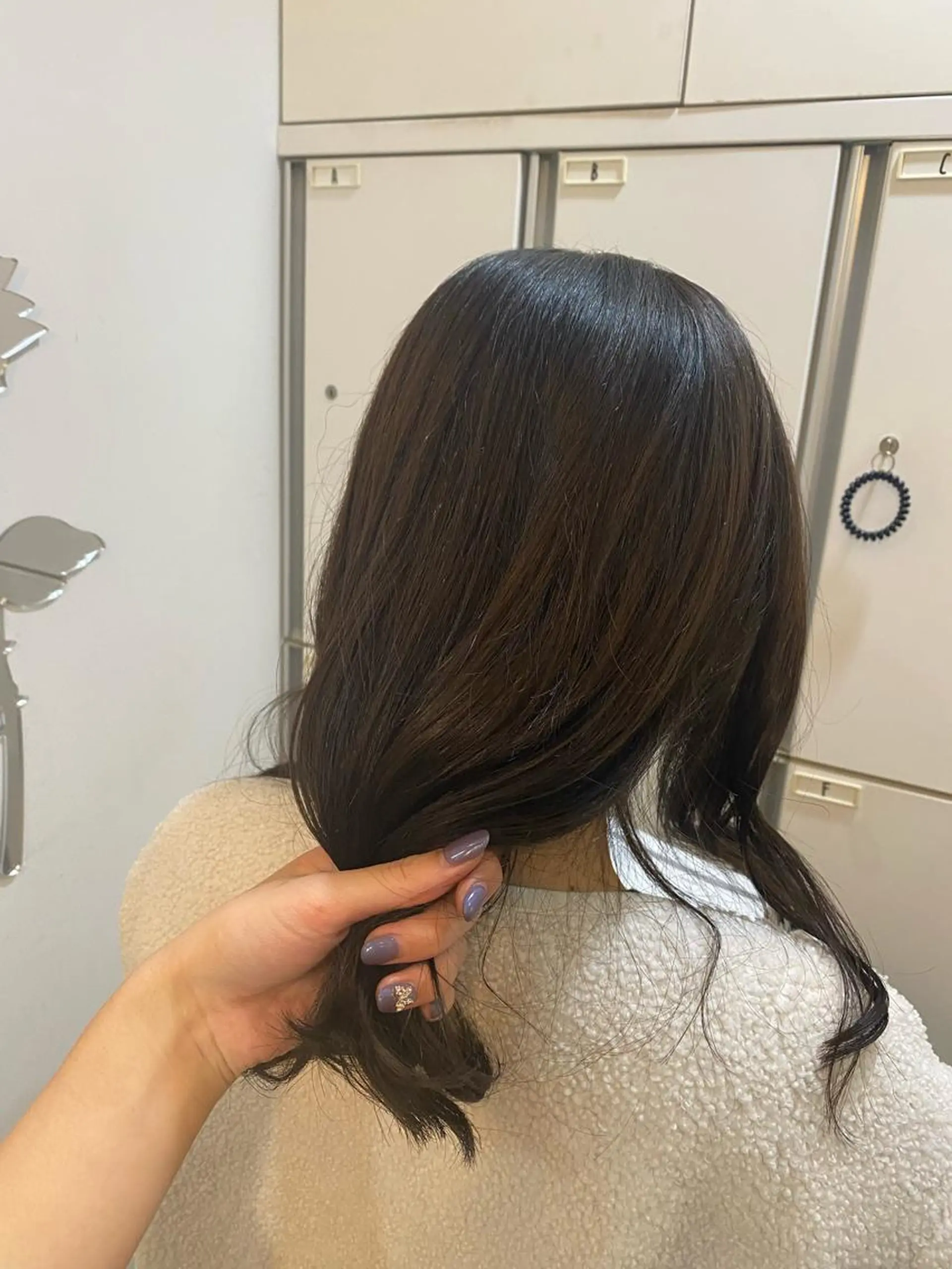 セミロング ELEN 新百合ヶ丘のヘアスタイル
