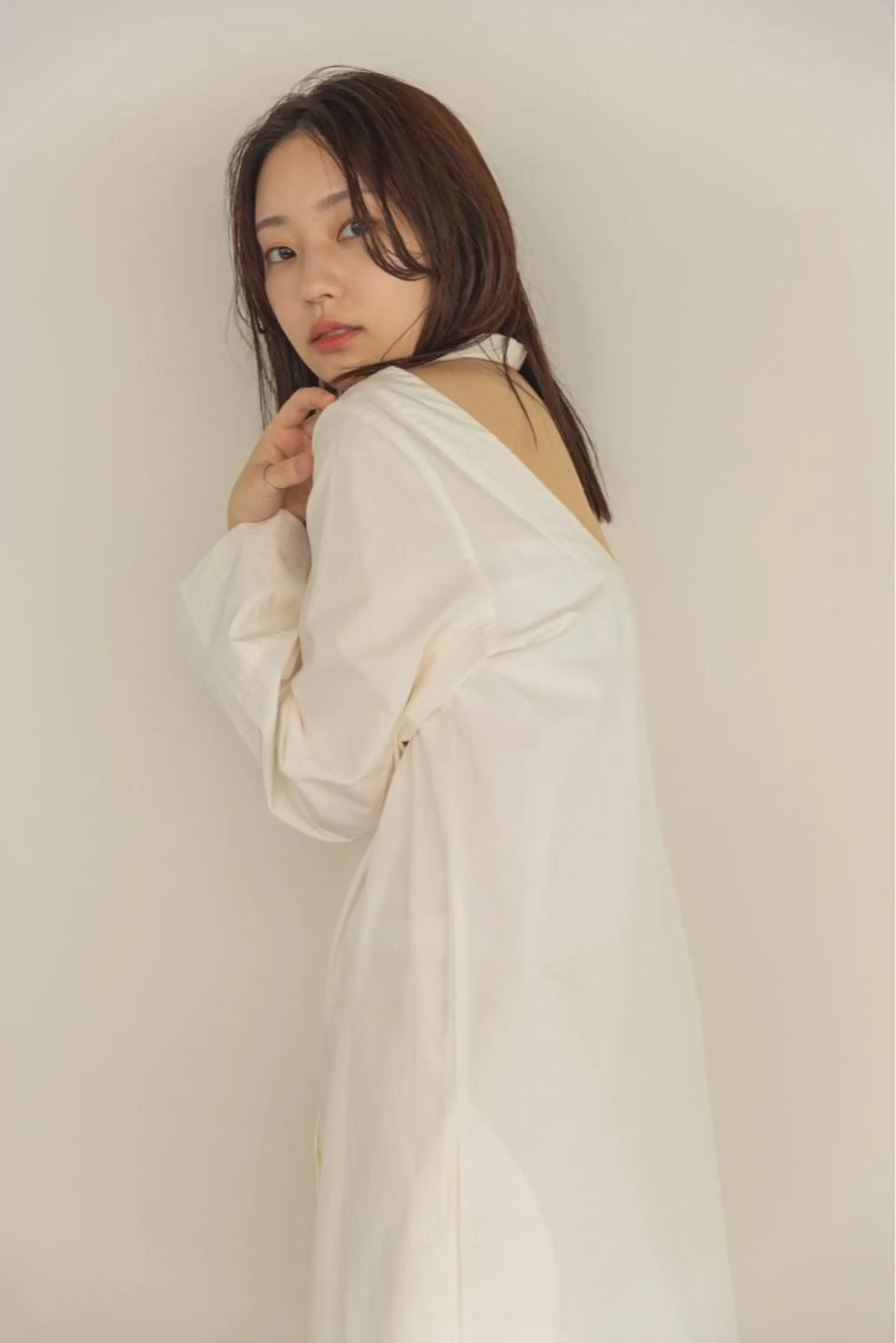 ミディアム カラー ツジガキ ユウスケのヘアスタイル