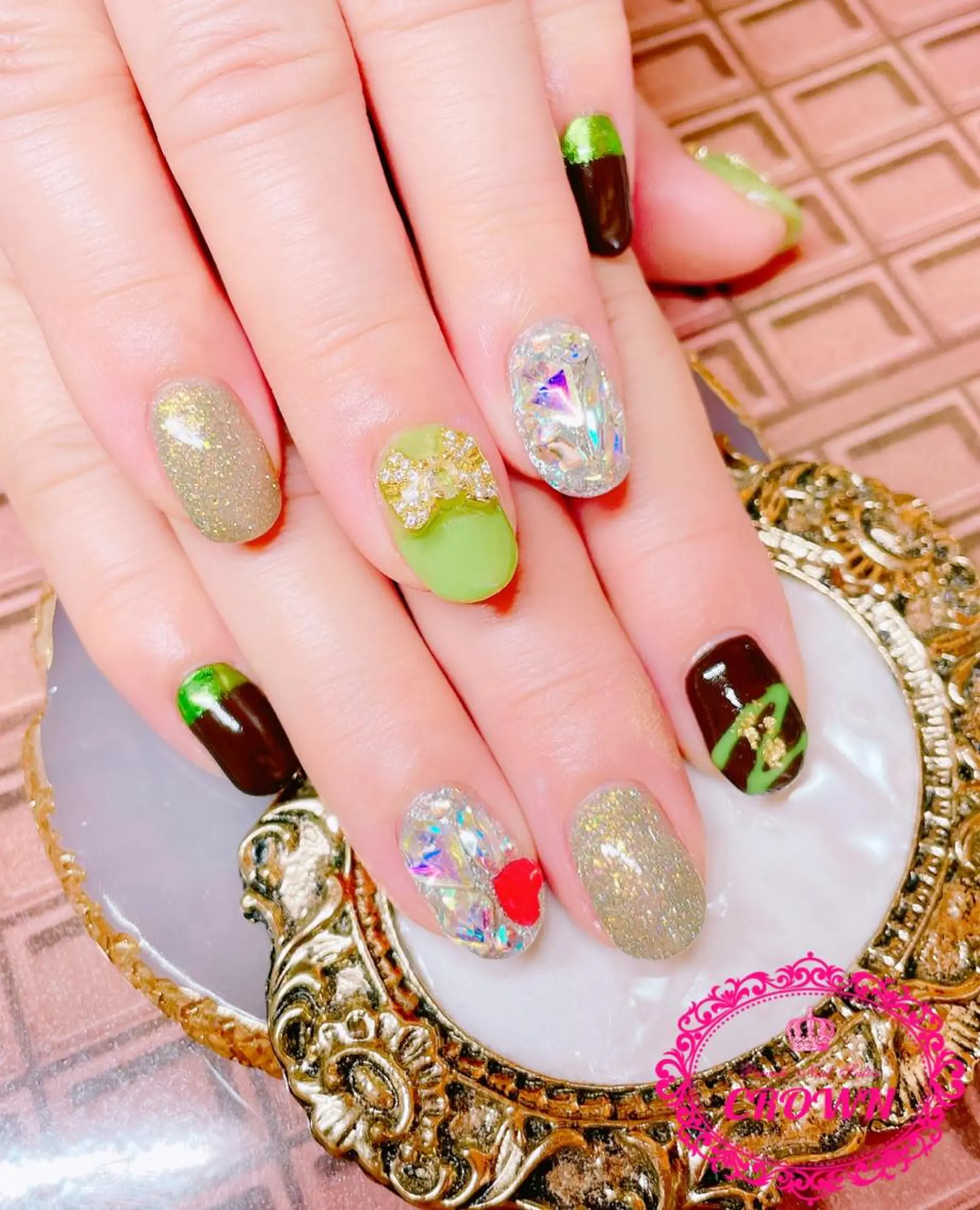 ネイル CROWN プライベートサロンのネイルデザイン