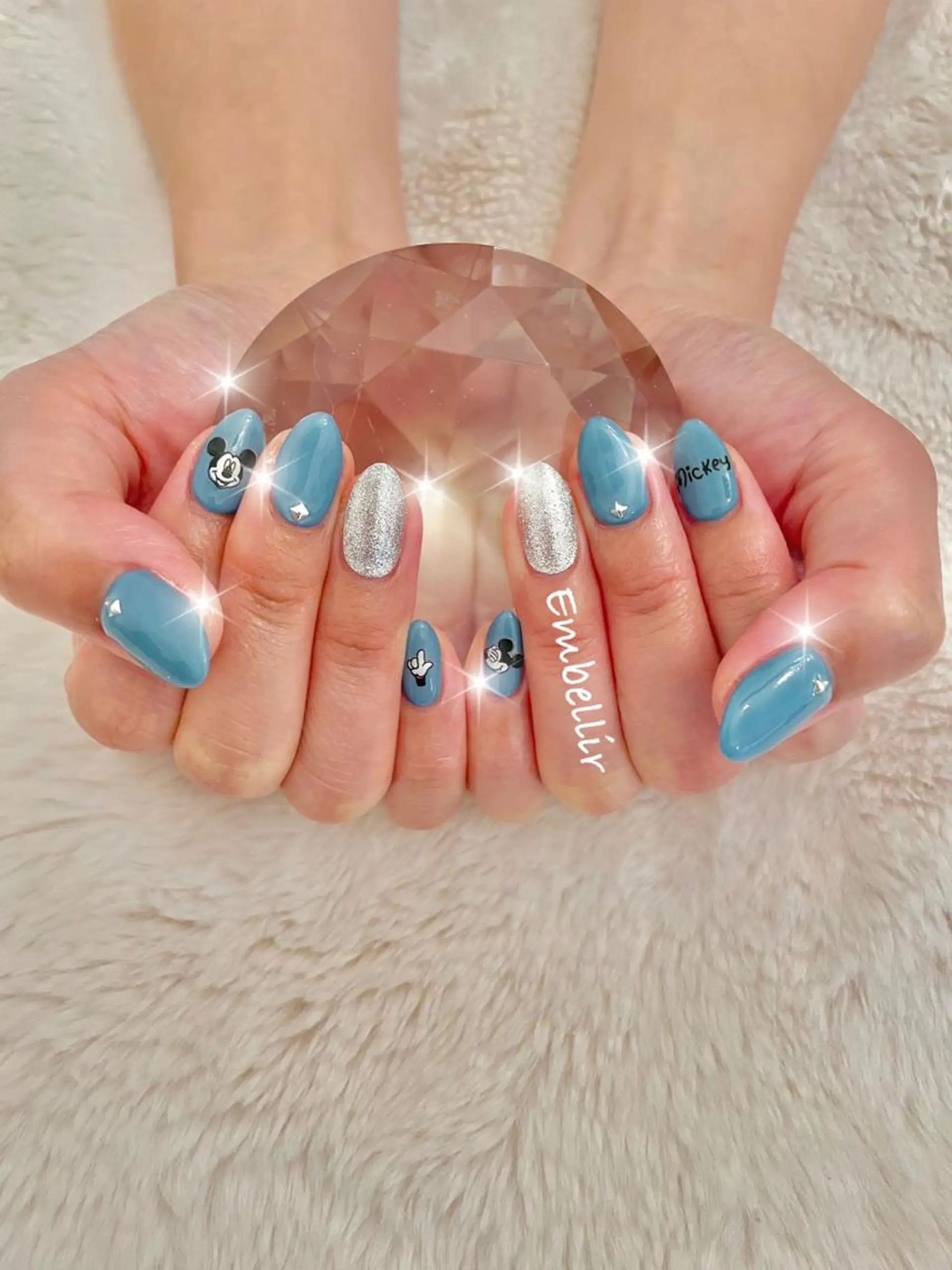 ネイル アートネイル 夏ネイル EMILUCA 北河希のエステ・リラクイメージ