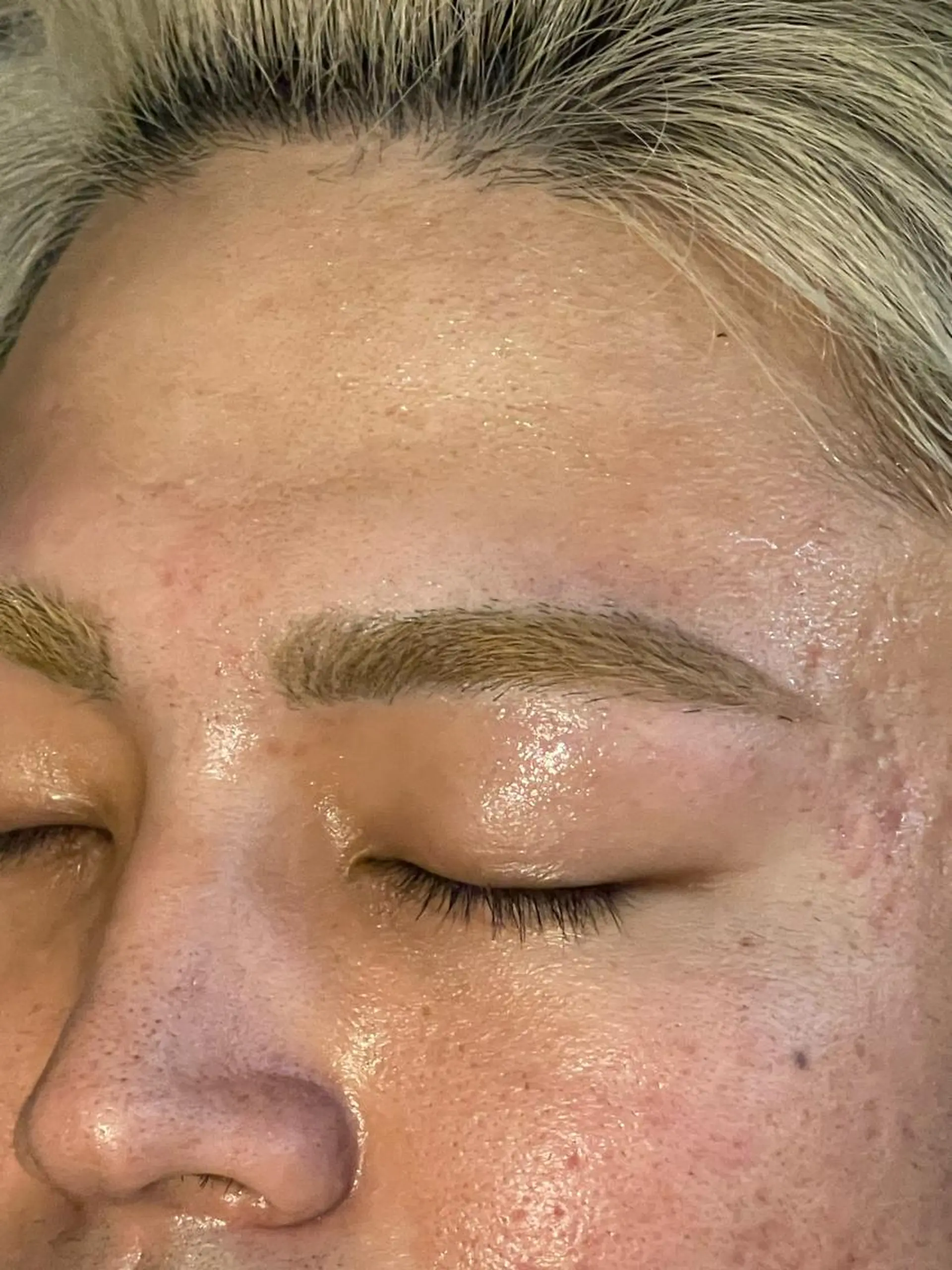 メンズ アイブロウ メンズ眉毛ITSUK Iメンズ専門　新宿の眉毛・アイブロウイメージ