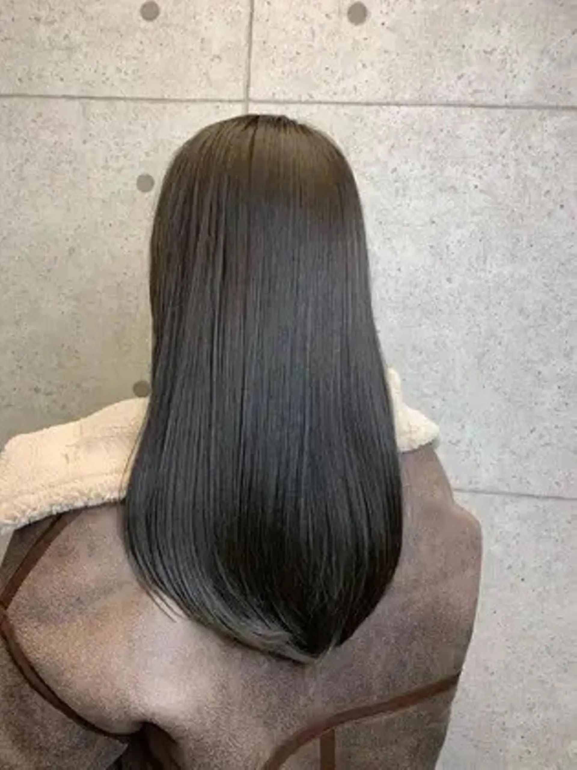 ロング ヘアカラー トリートメント newi 赤羽のヘアスタイル