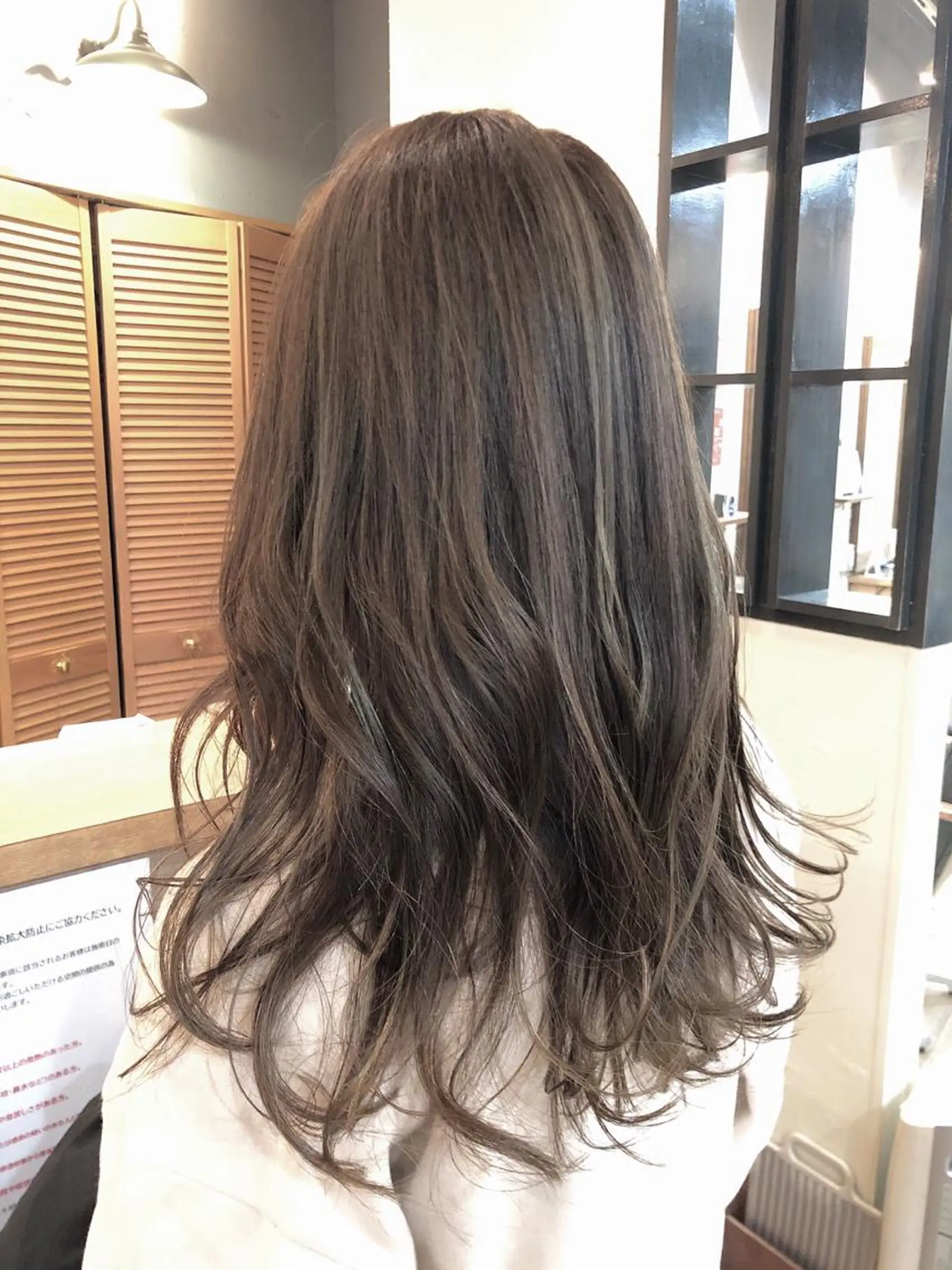 セミロング カラー グレージュ ハイライトカラー ハイライト ショート/ボブ/ メンズ/縮毛矯正のヘアスタイル