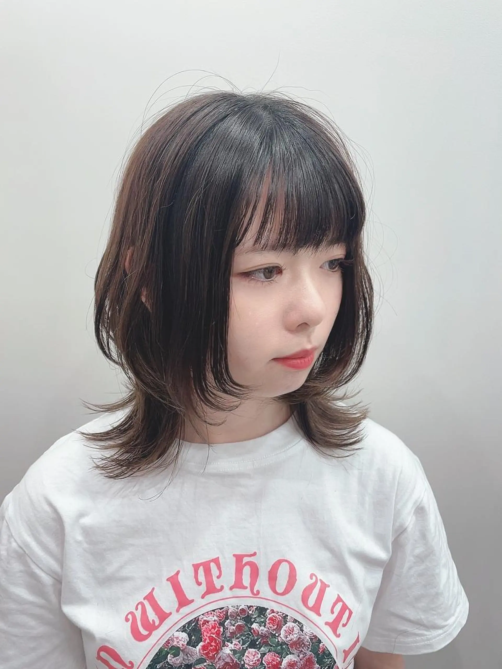 ミディアム 韓国風ヘア ウルフカット 💐宮坂 歩💐のヘアスタイル