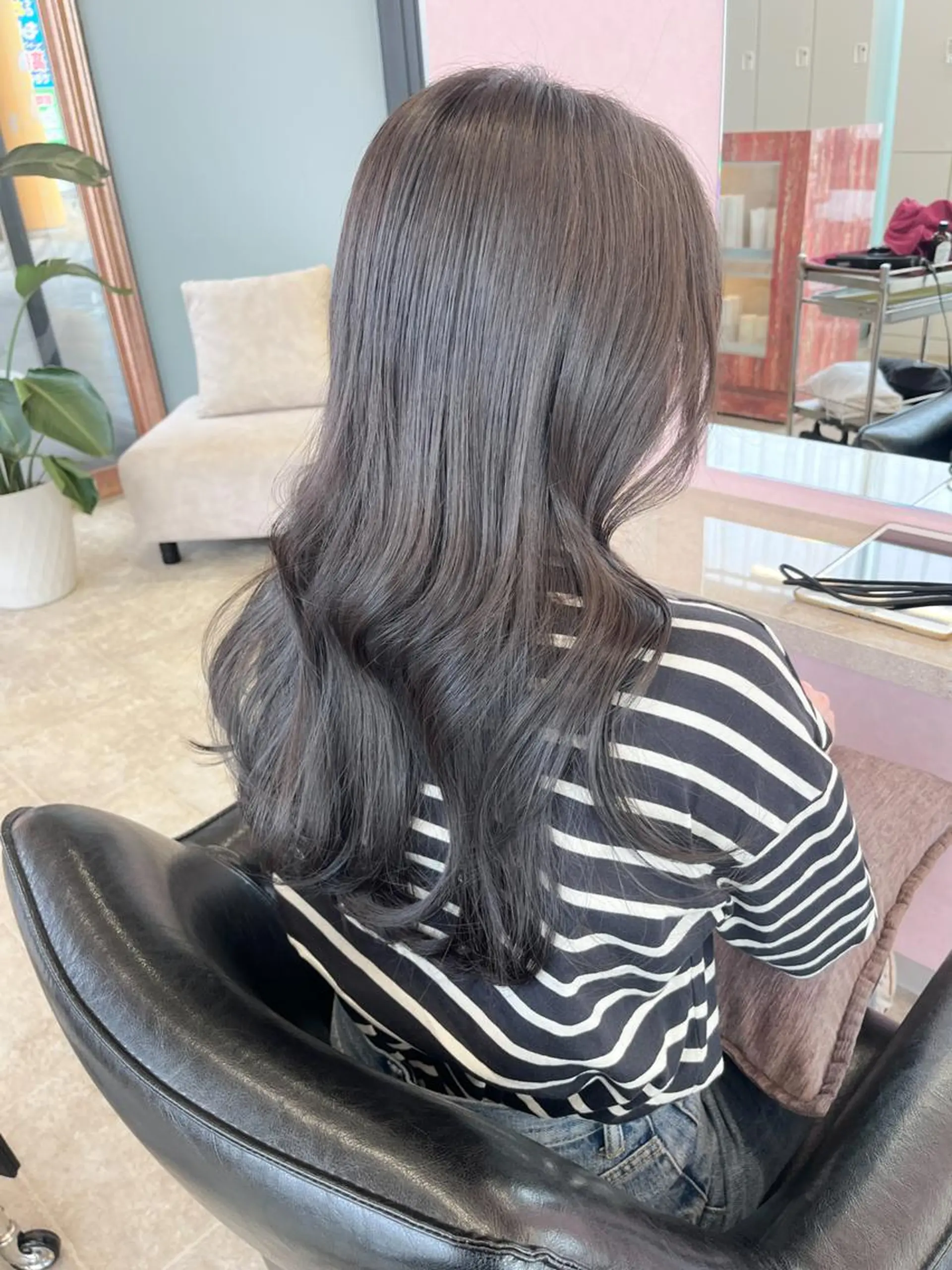 セミロング カット ヘアカラー トリートメント MATTY azusaのヘアスタイル