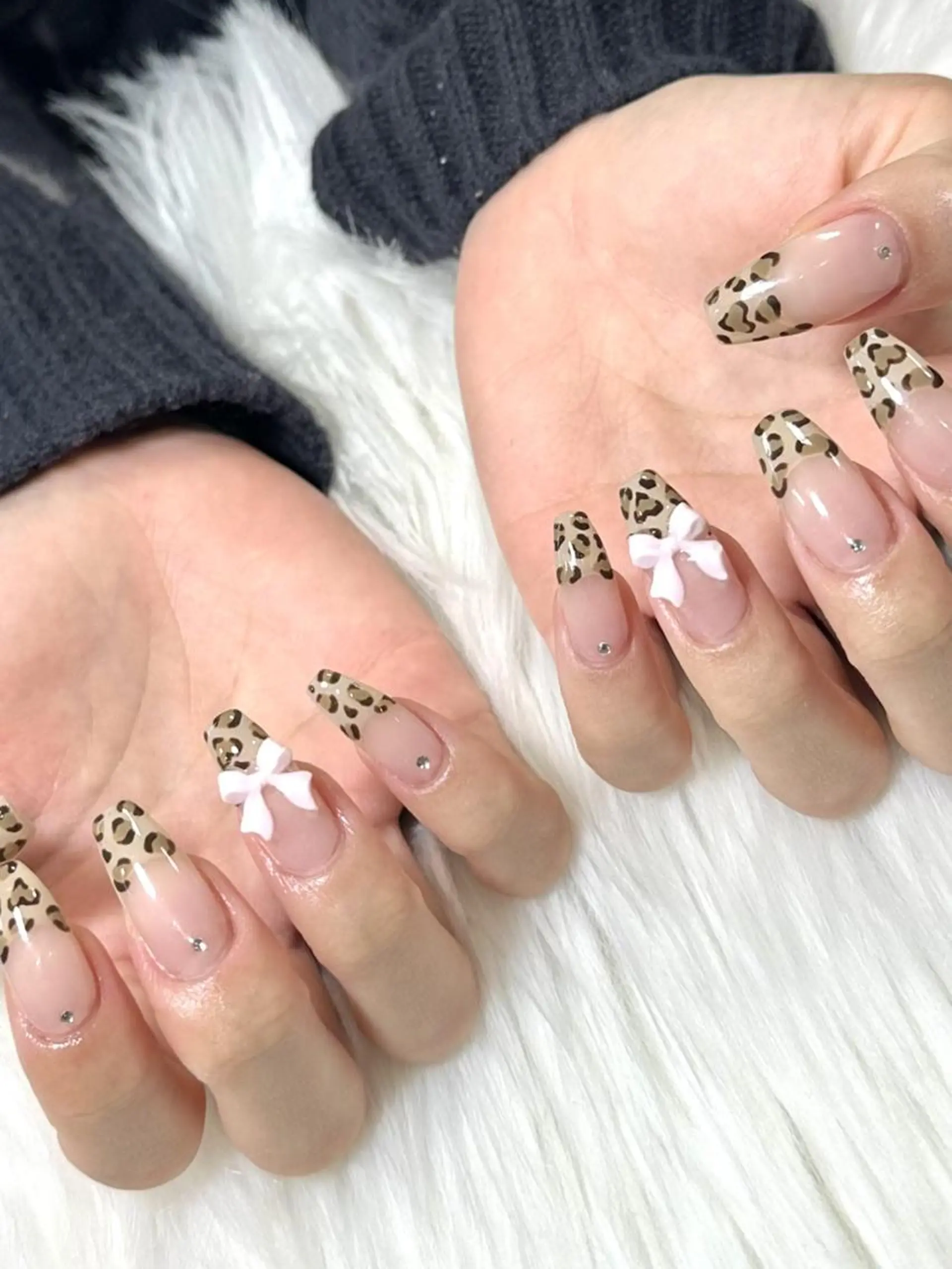 ネイル ハンドネイル Azusa🩵 ネイル💅🏻南森町のネイルデザイン