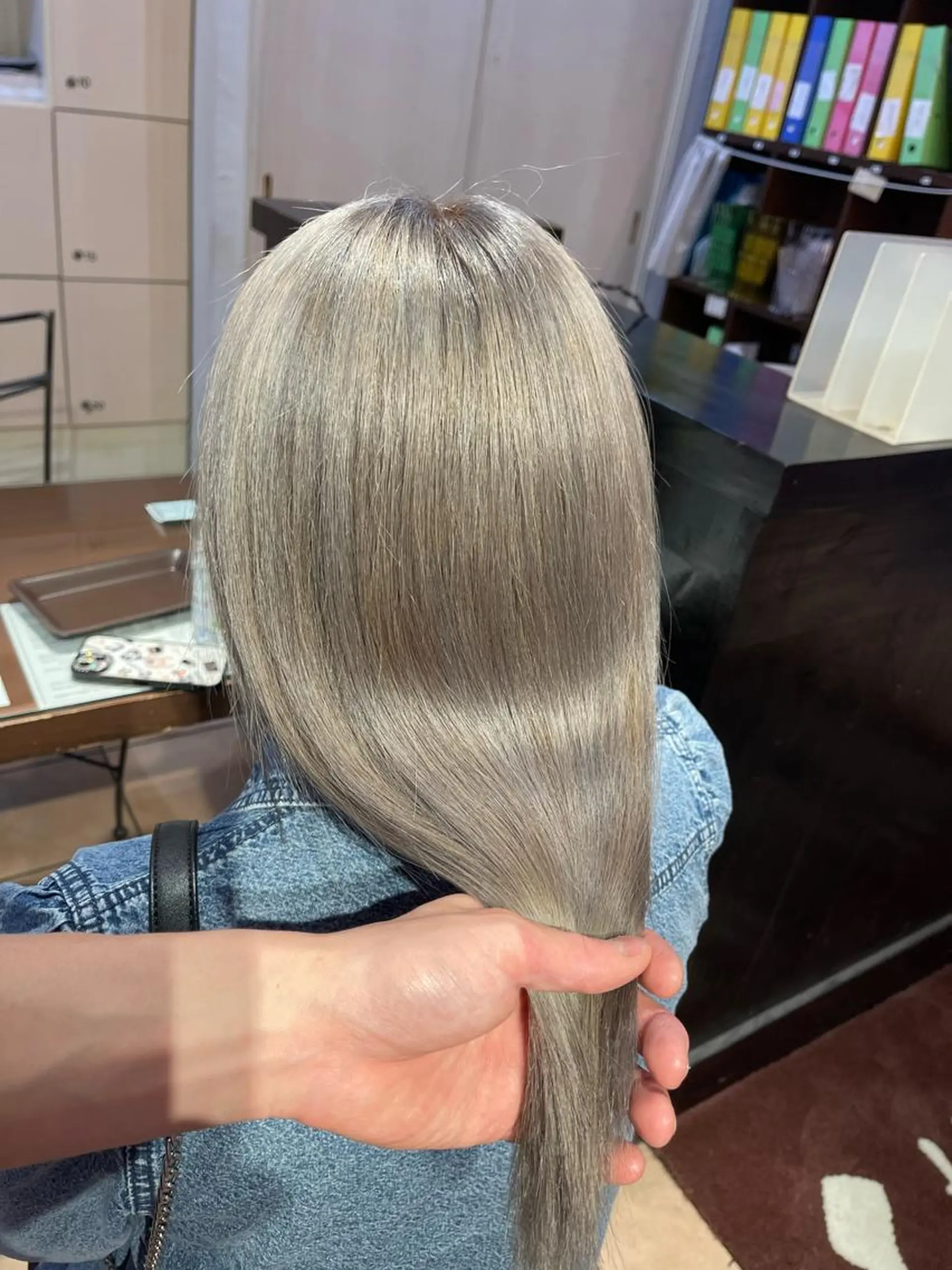 ミディアム カラー カット ヘアカラー トリートメント 海外レイヤー/ レイヤーカット/和田のヘアスタイル