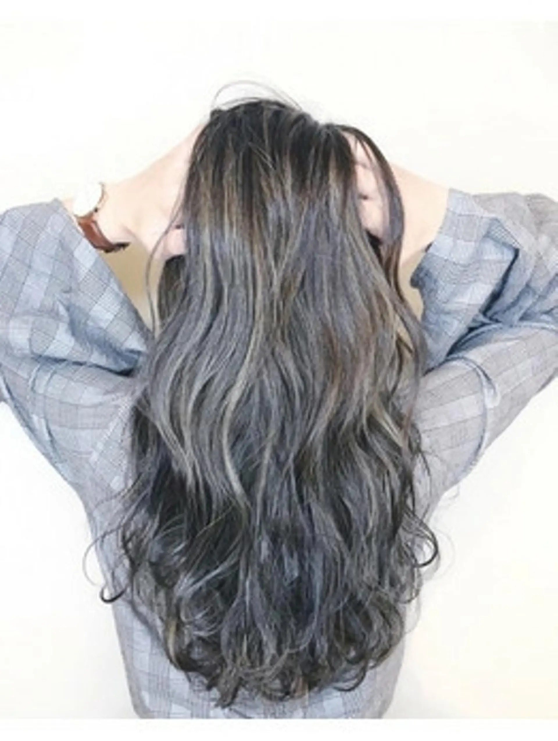 ロング カラー ヘアカラー トリートメント 冨岡 千尋のヘアスタイル