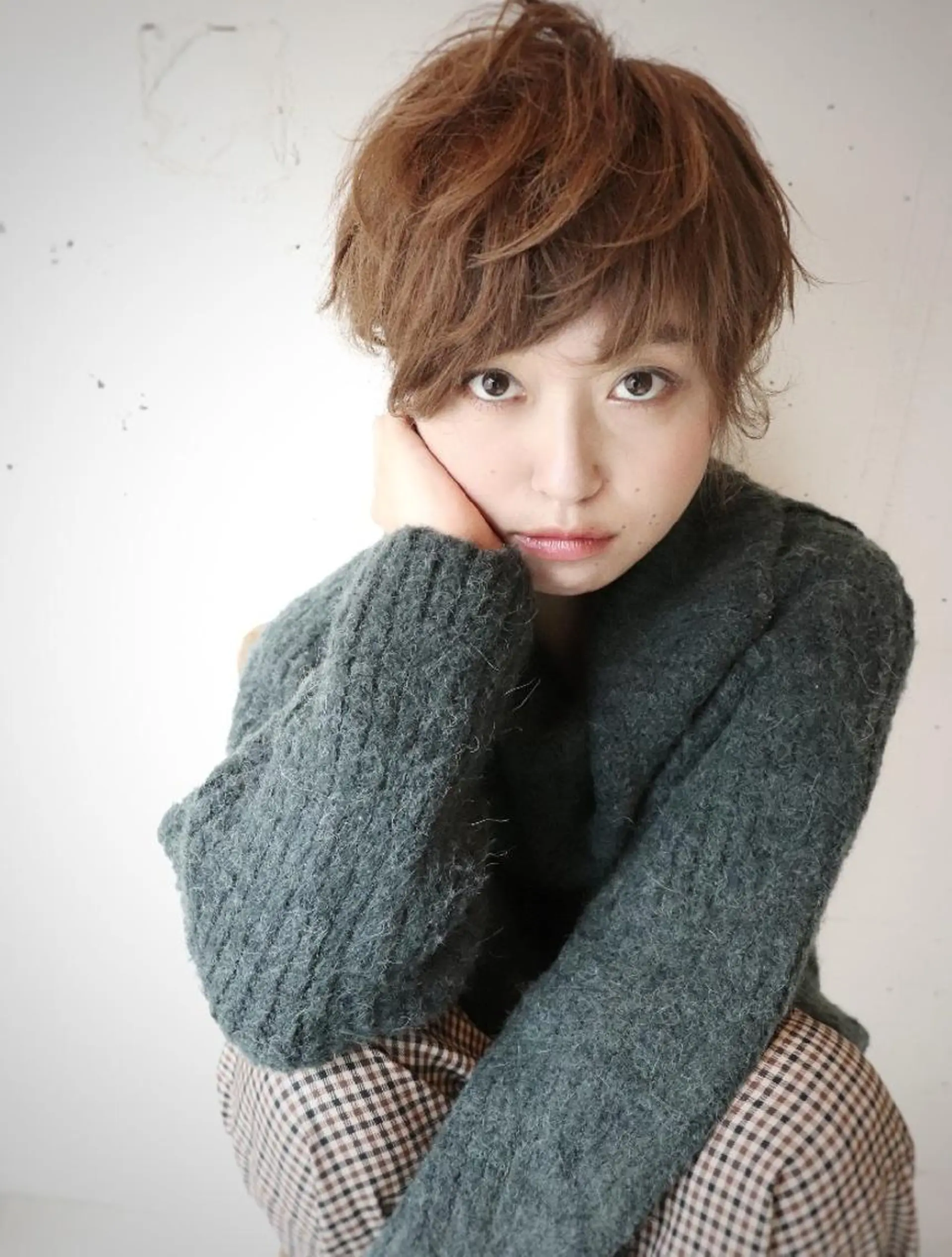 ショート カラー ベージュカラー ショートヘア カット ヘアカラー トリートメント 尾野 恭平のヘアスタイル