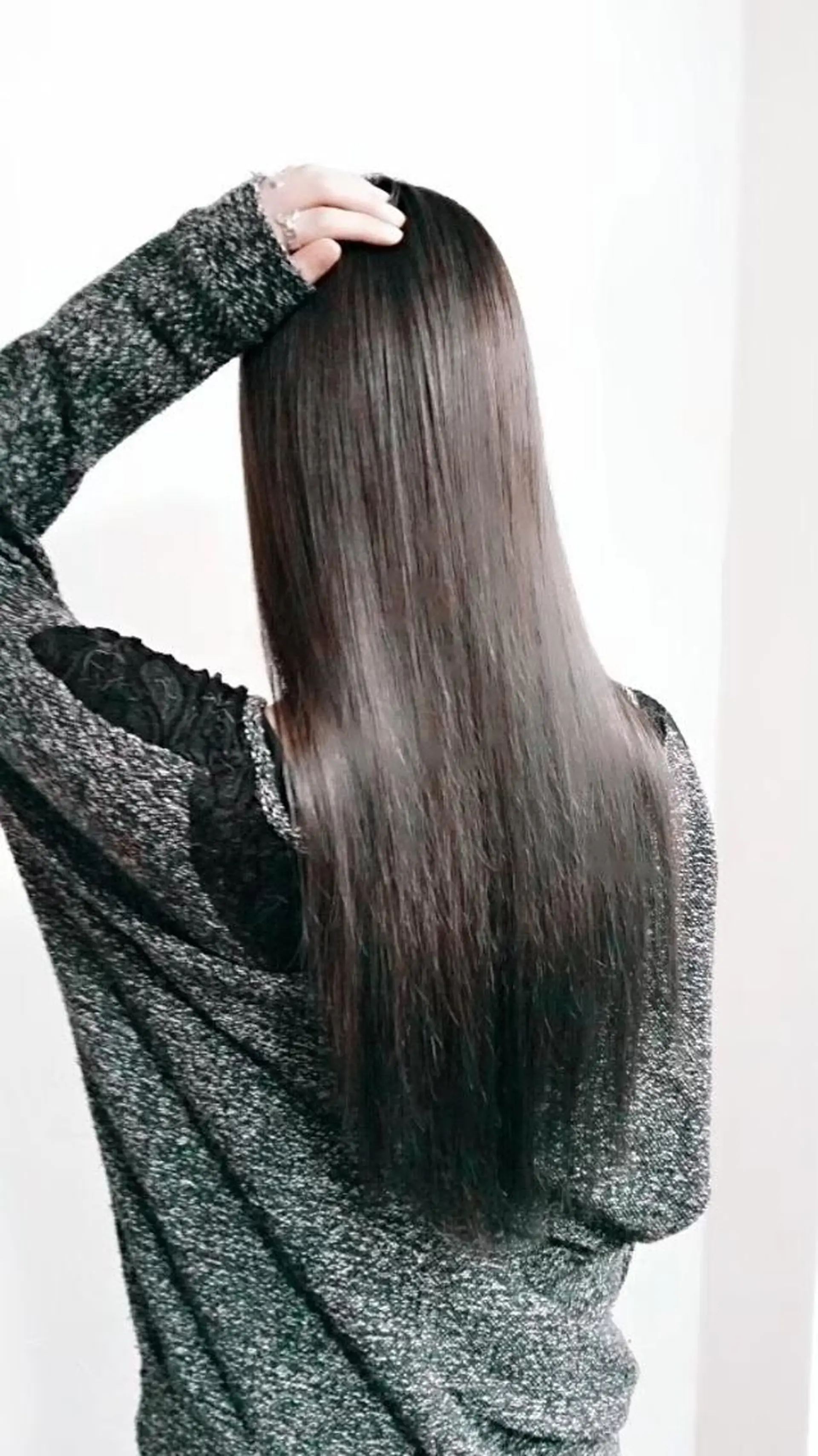 ロング カラー 長岡 健一のヘアスタイル