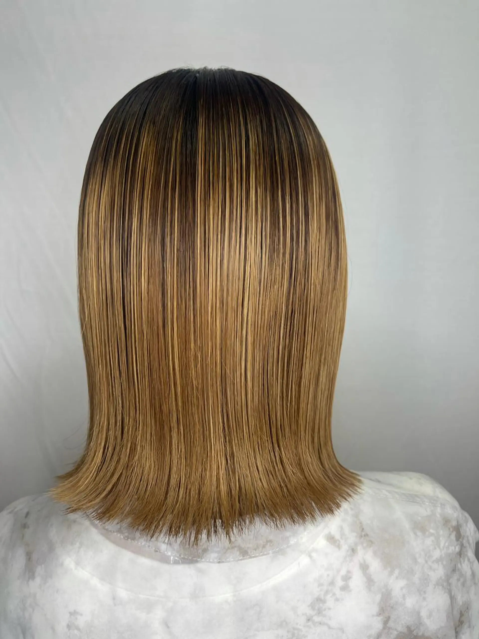 ミディアム パーマ カット 縮毛矯正 髪質改善/縮毛矯正 /ブリーチ矯正/岡部のヘアスタイル