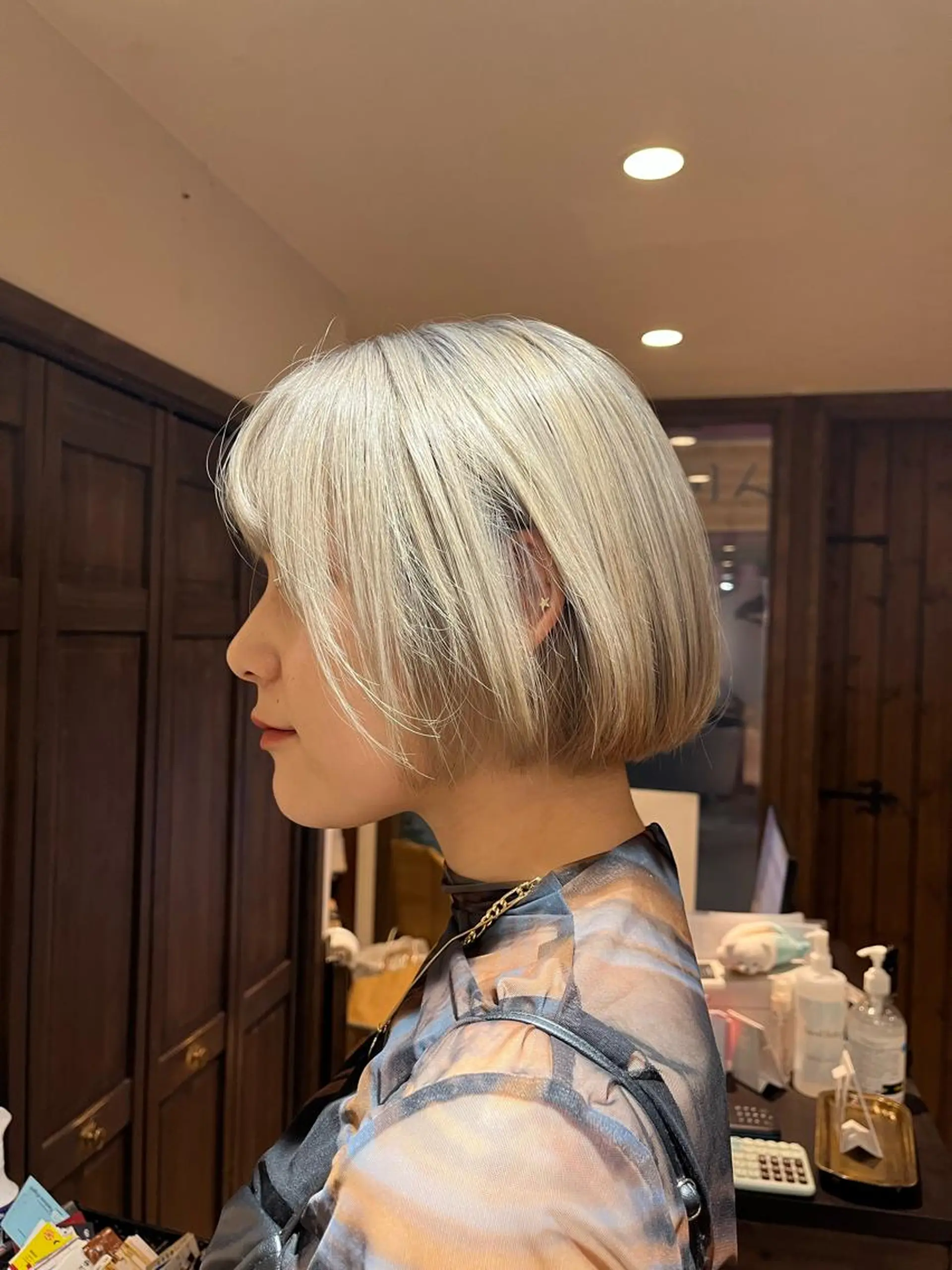 ショート カラー ベージュカラー ブリーチ ブリーチなしカラー ホワイトベージュ 縮毛矯正 ヘアカラー 中園康 /カラー/ブリーチのヘアスタイル