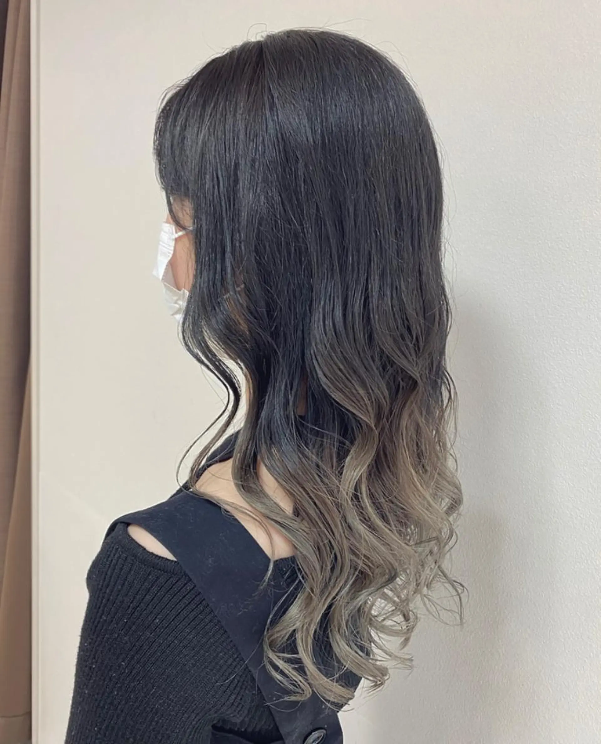 ロング カラー ヘアアレンジ ベージュカラー ブリーチ グラデーションカラー enurk店 🍋 M I K U  *のその他イメージ