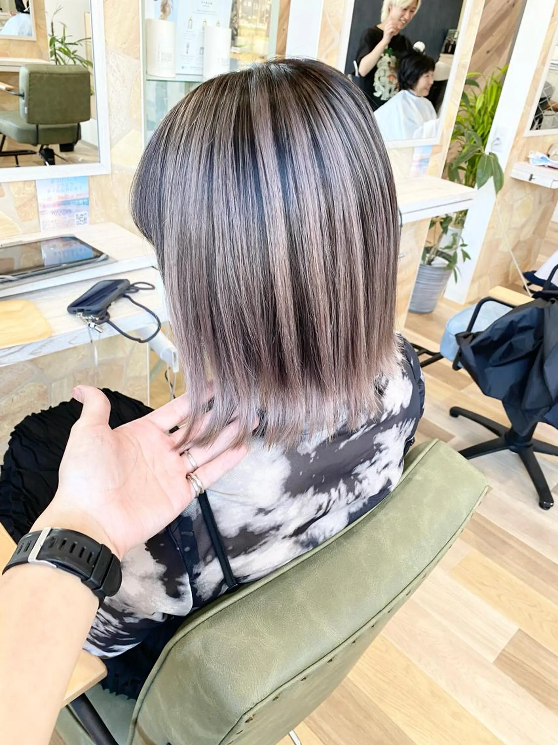 ショート ケアブリーチ 黒瀬有汰のヘアスタイル