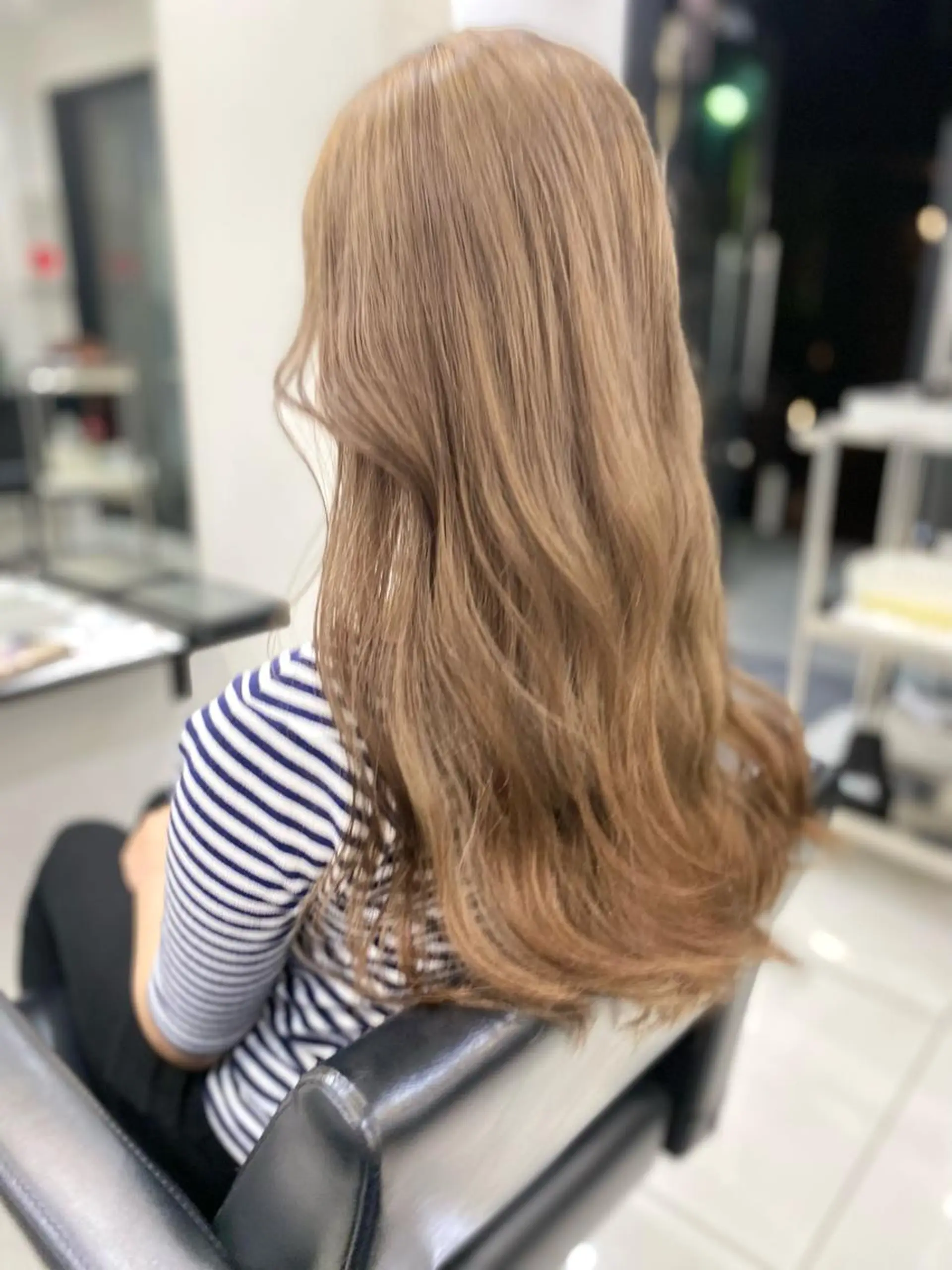 ロング カラー ベージュカラー ミルクティーベージュ opus 店長大和 レイヤー/赤み消しのヘアスタイル