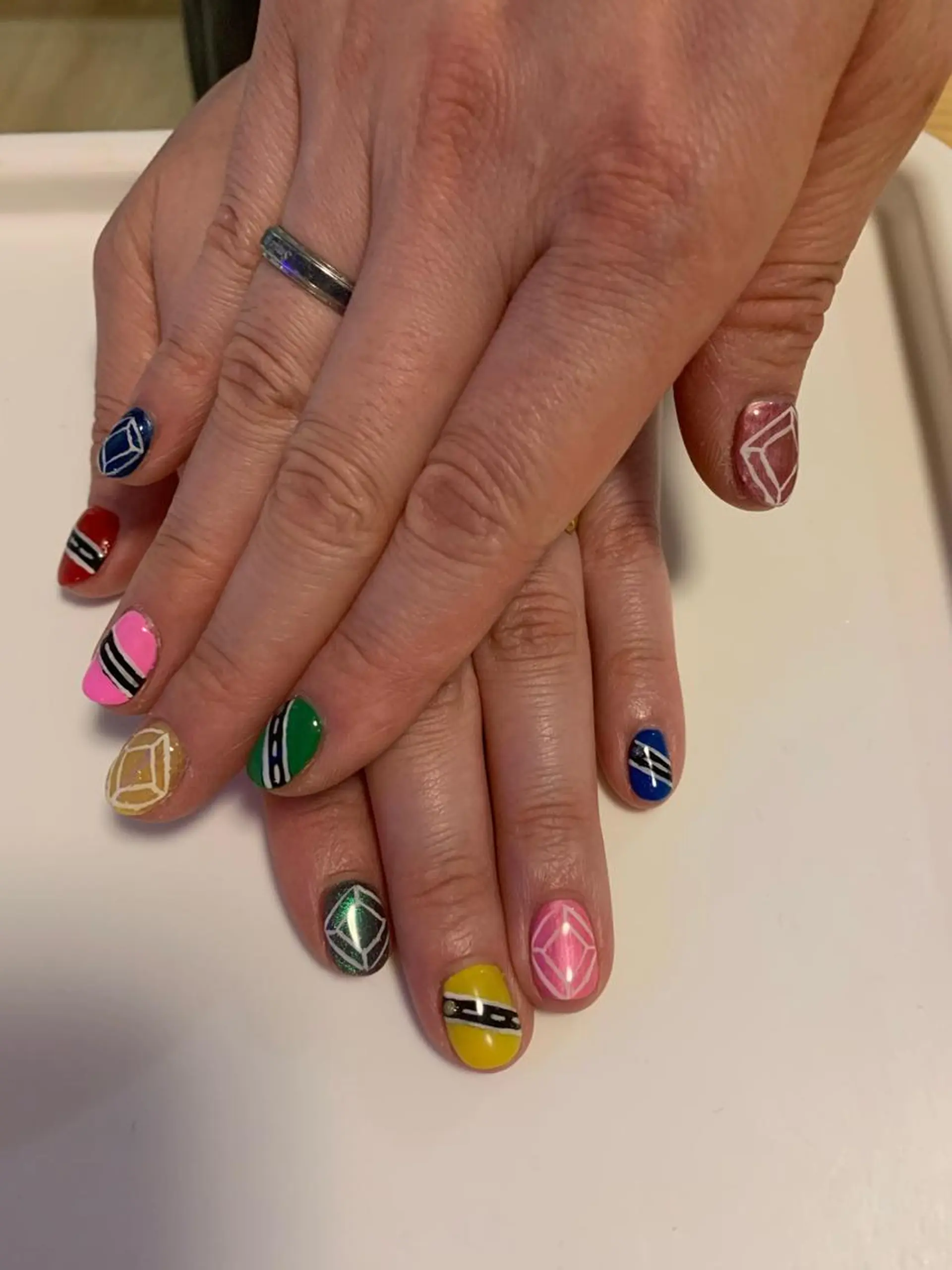 ネイル Mule Beauty Salon所属・ミュール ビューティーサロンのネイルデザイン