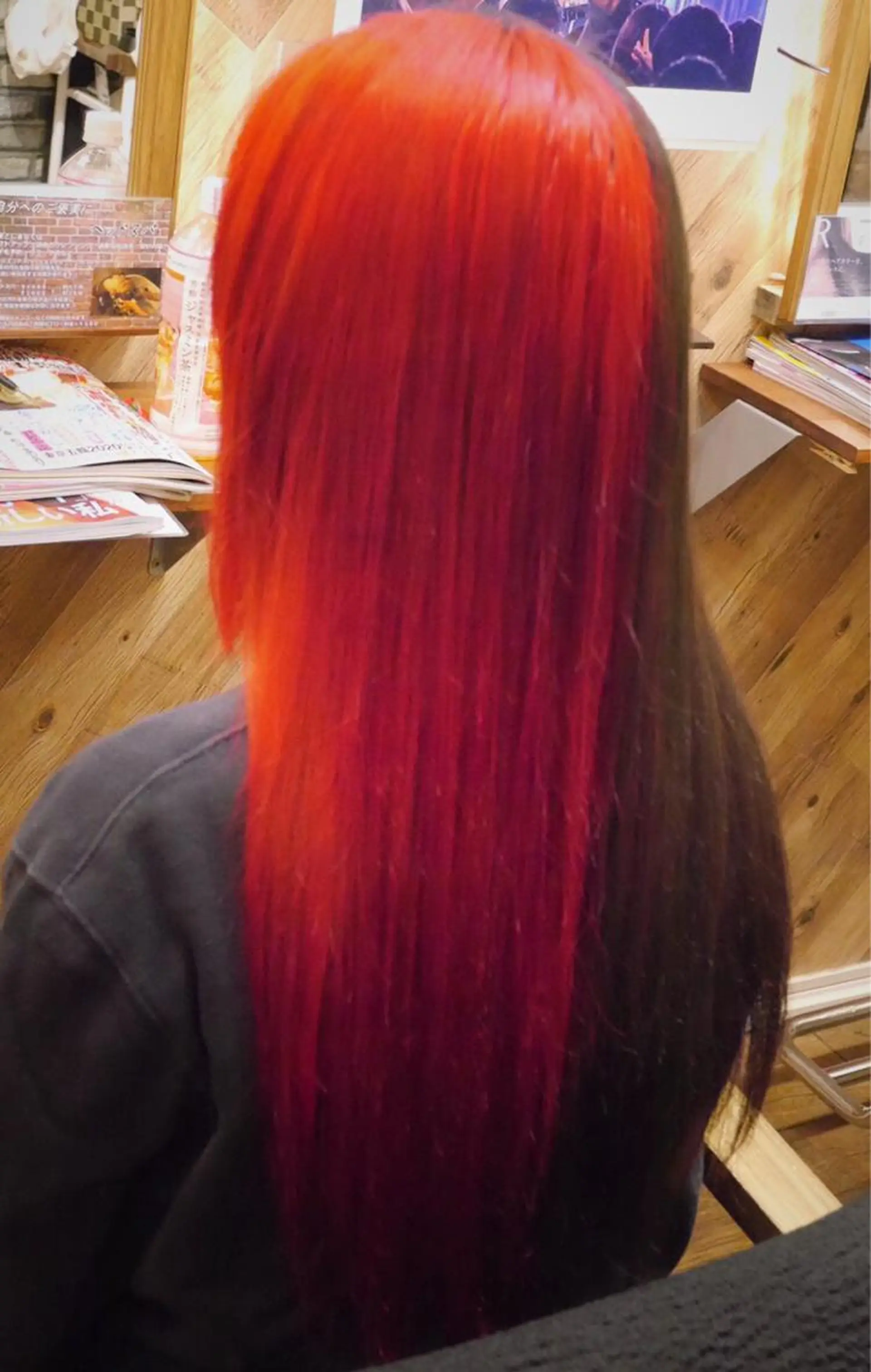 ロング カラー 黒髪 レッドカラー SHINYHAIR DaiCeのヘアスタイル