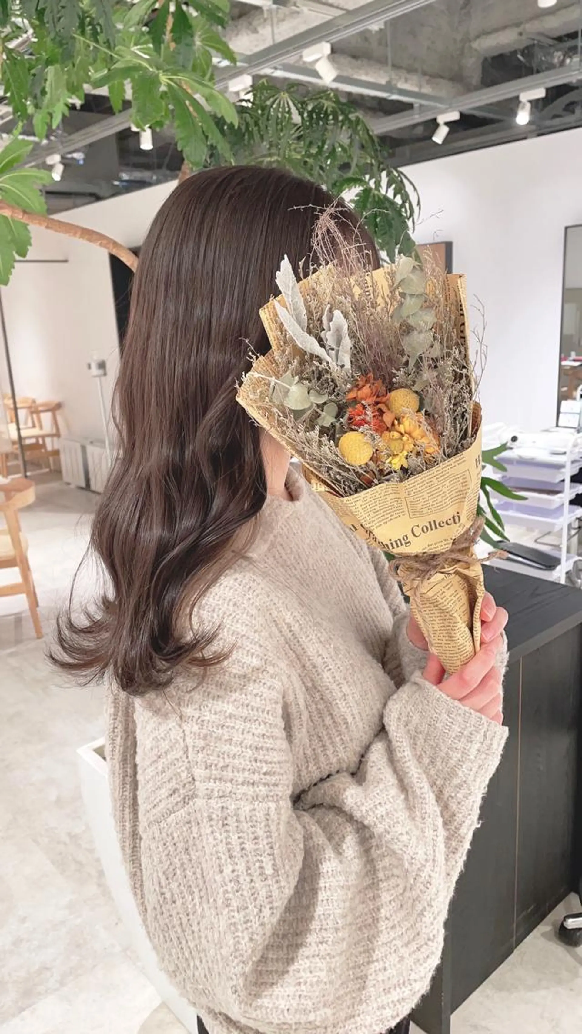 セミロング カラー ブラウンカラー ココアブラウン マロンブラウン ヘアカラー トリートメント 渋谷:インナーカラー ／🍒エリカ🍒のヘアスタイル