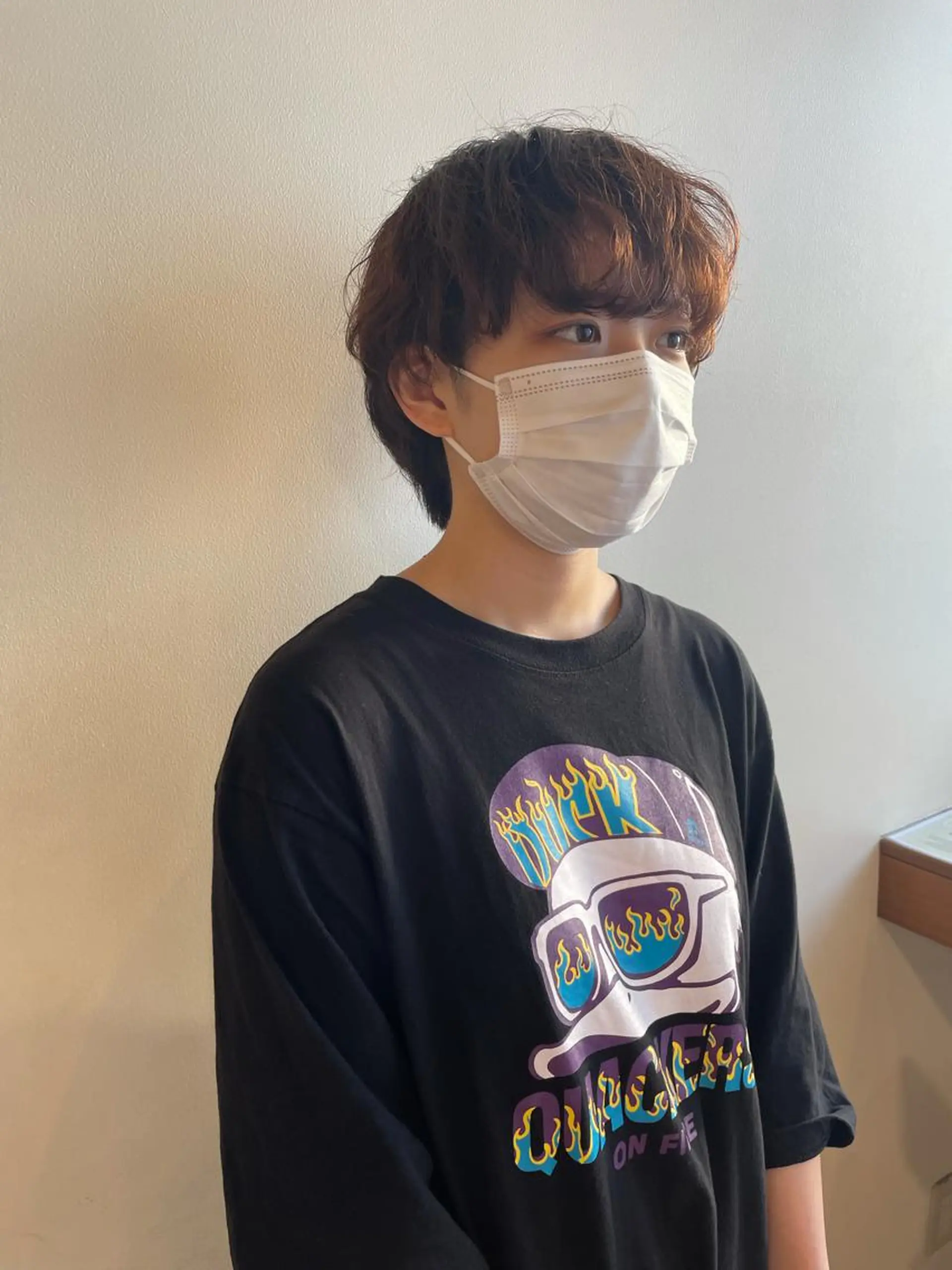 ショート パーマ MIOベージュカラー 柔らかいカラーのヘアスタイル