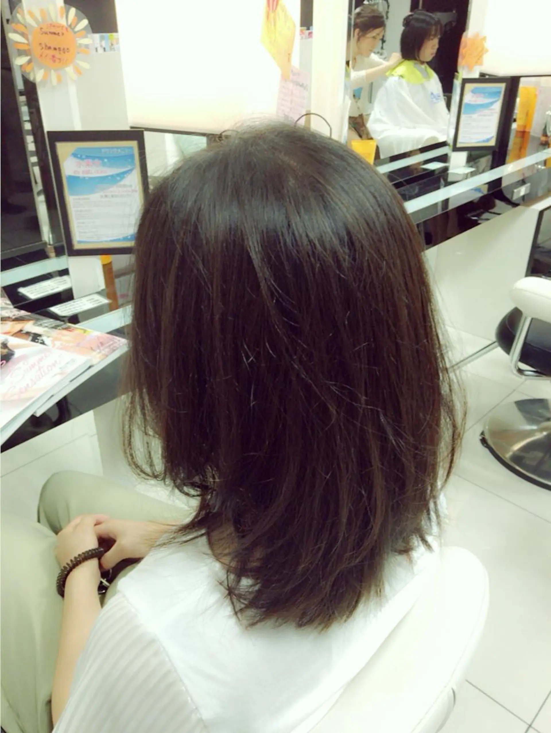ミディアム ボブ KOOKI スティードトーキョーのヘアスタイル