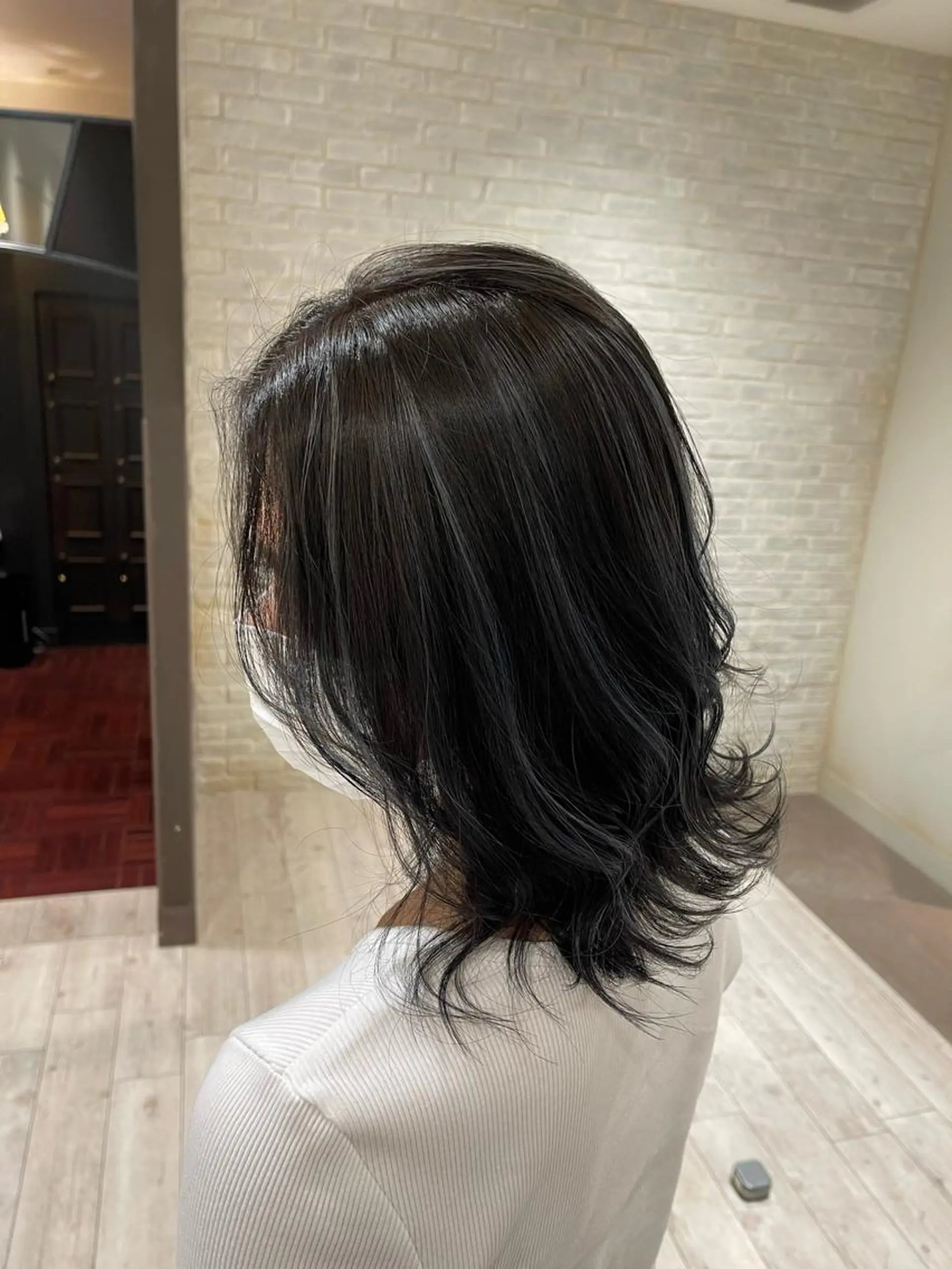 ミディアム カラー ハイライトカラー ハイライト 曲がる縮毛矯正 LIBER 　岩名のヘアスタイル