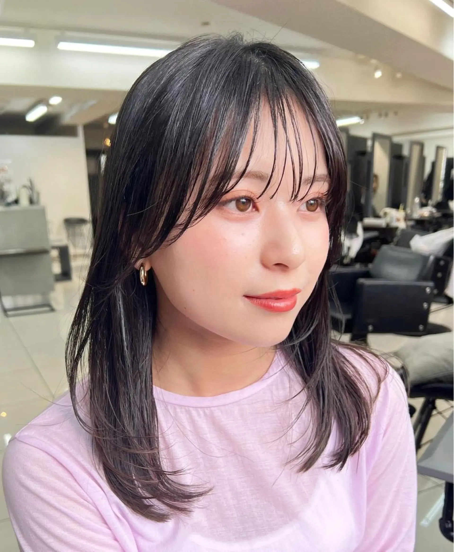セミロング カラー ウルフ🦋顔まわり ❤︎ ͛MEIのヘアスタイル