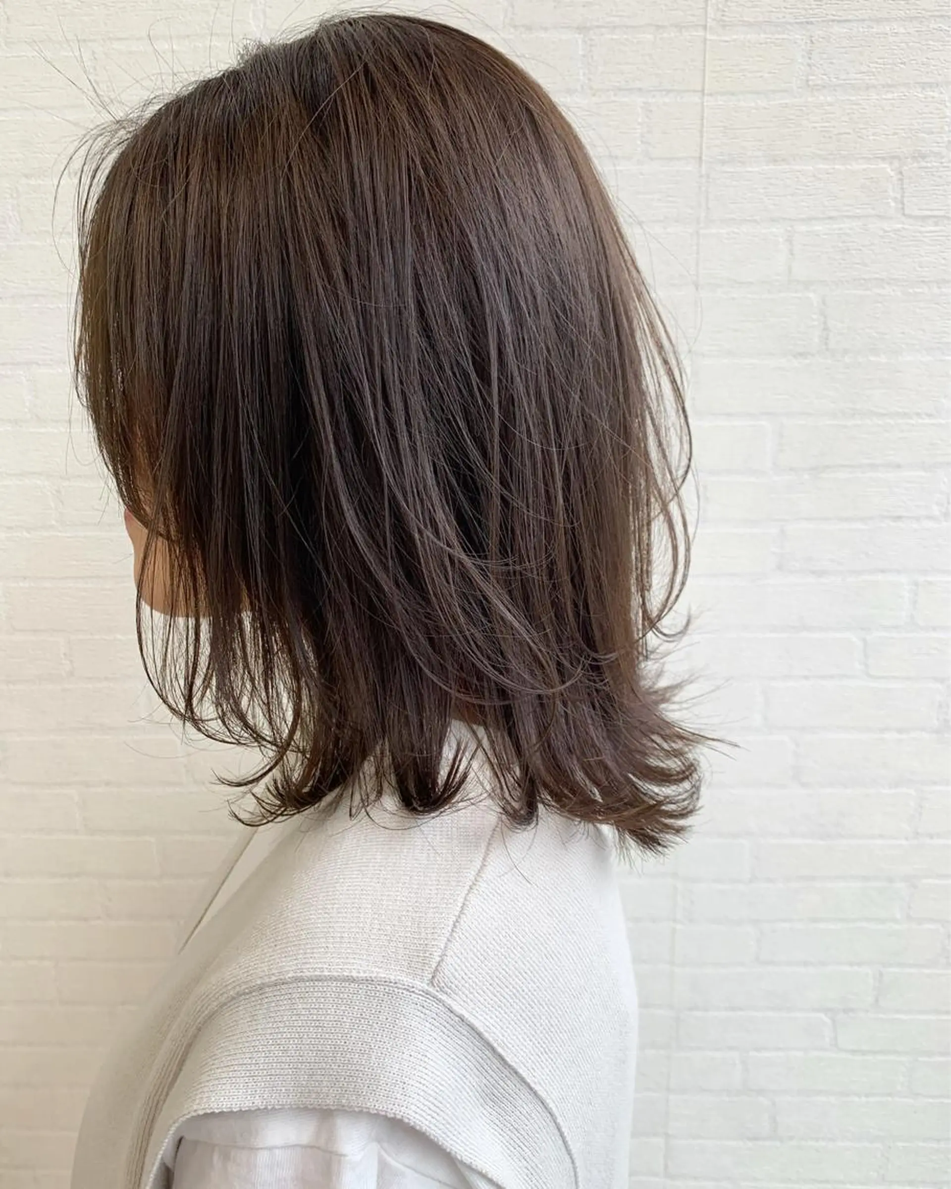 ミディアム カラー 立川 奈那子のヘアスタイル