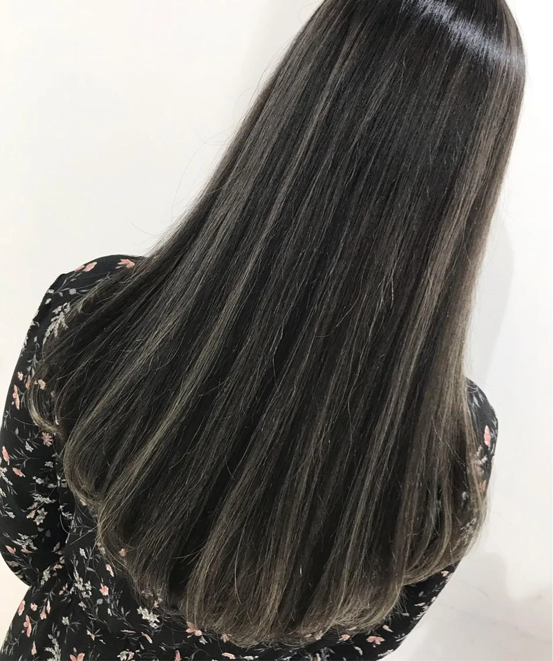 カラー カット 縮毛矯正 トリートメント 似合わせ💖トレンド ✨TAKAMI😊のヘアスタイル