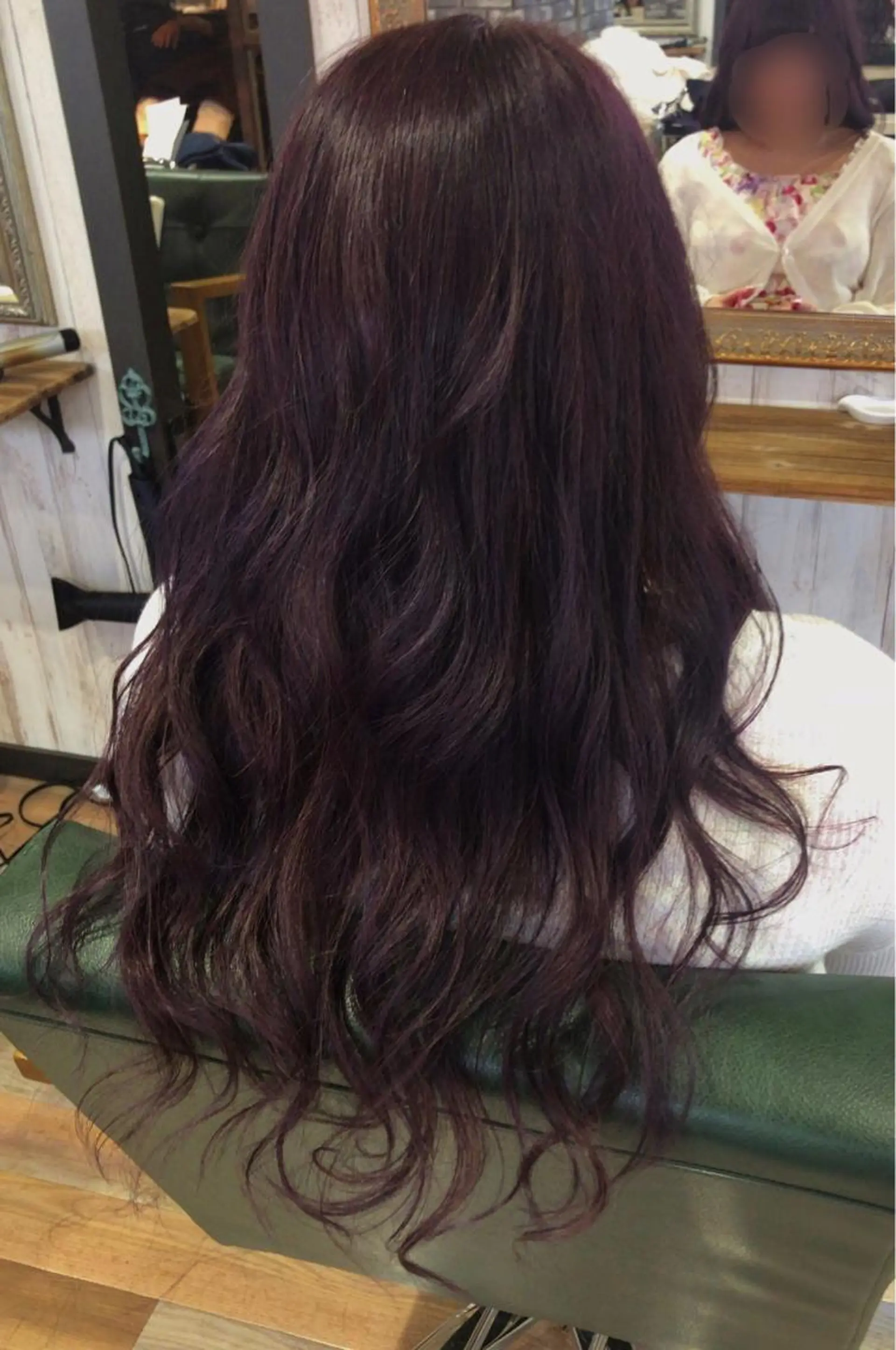 ロング パープルカラー カット ヘアカラー トリートメント 山崎 晃治のヘアスタイル