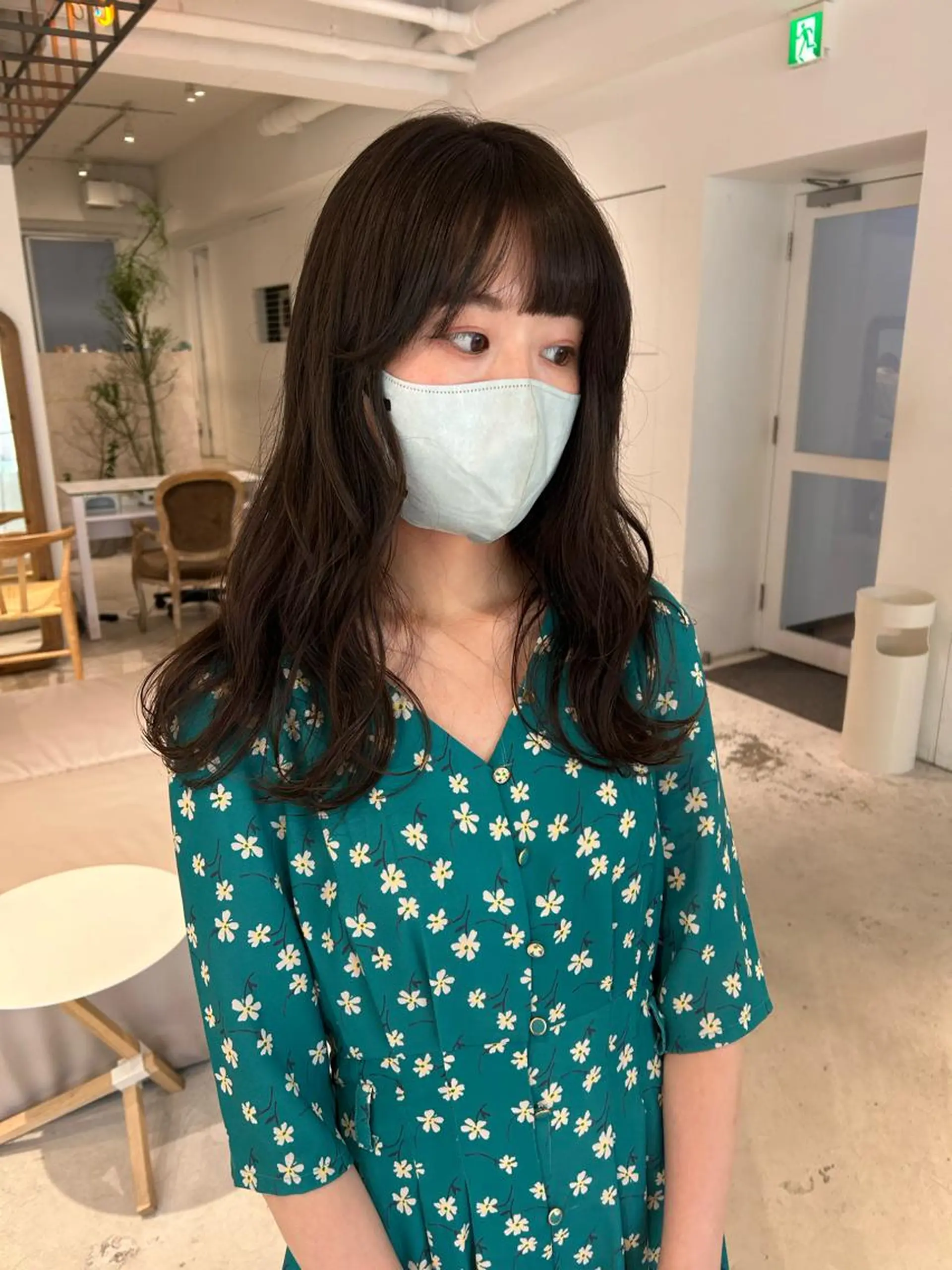 セミロング カラー アッシュ ベージュカラー カット ヘアカラー トリートメント 透明感カラー🫧 nanohaのヘアスタイル