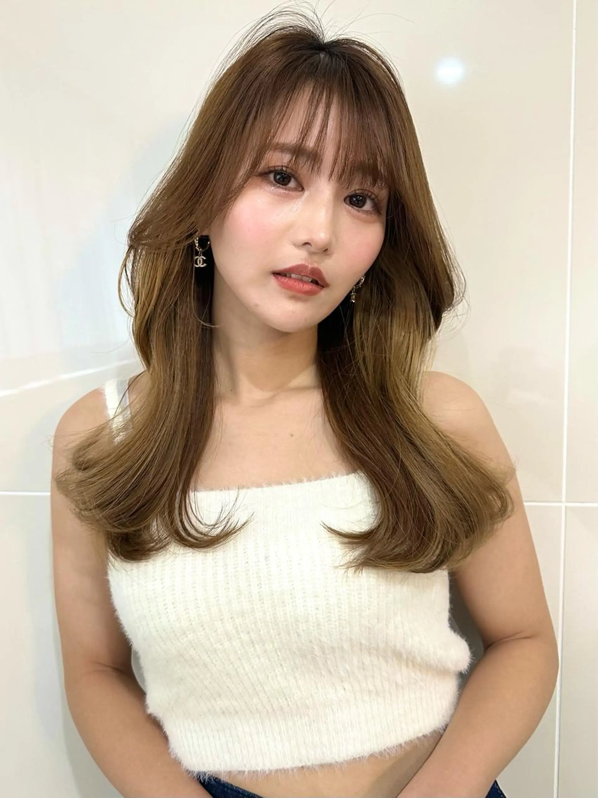 ミディアム カット ヘアカラー トリートメント 小顔カット✨ 透明感カラー/村上のヘアスタイル