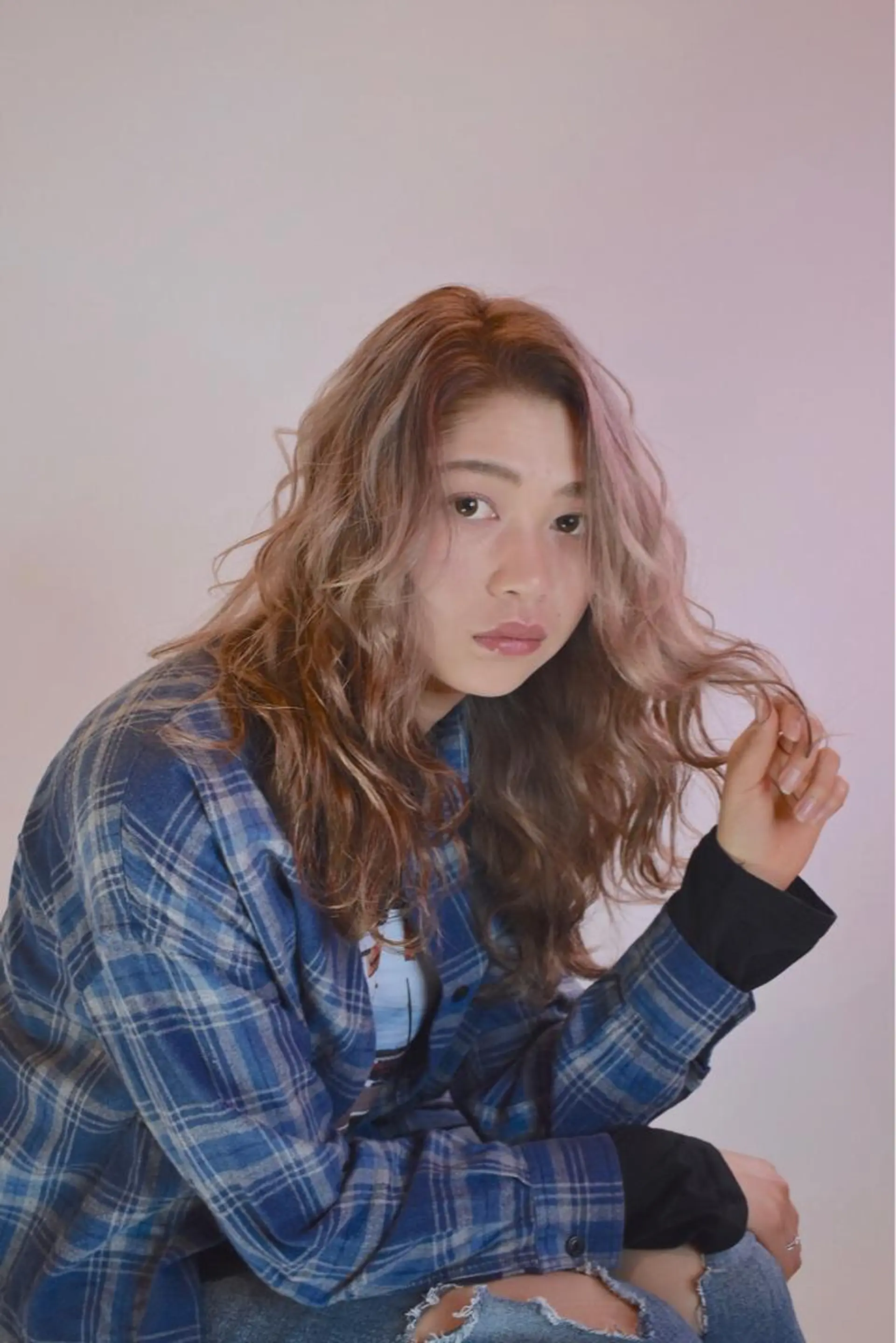 ロング カラー ベージュカラー ハイトーンカラー ハイトーンベージュ ヘアカラー トリートメント ✨髪質改善縮毛矯正✨ 宇田川修平のエステ・リラクイメージ