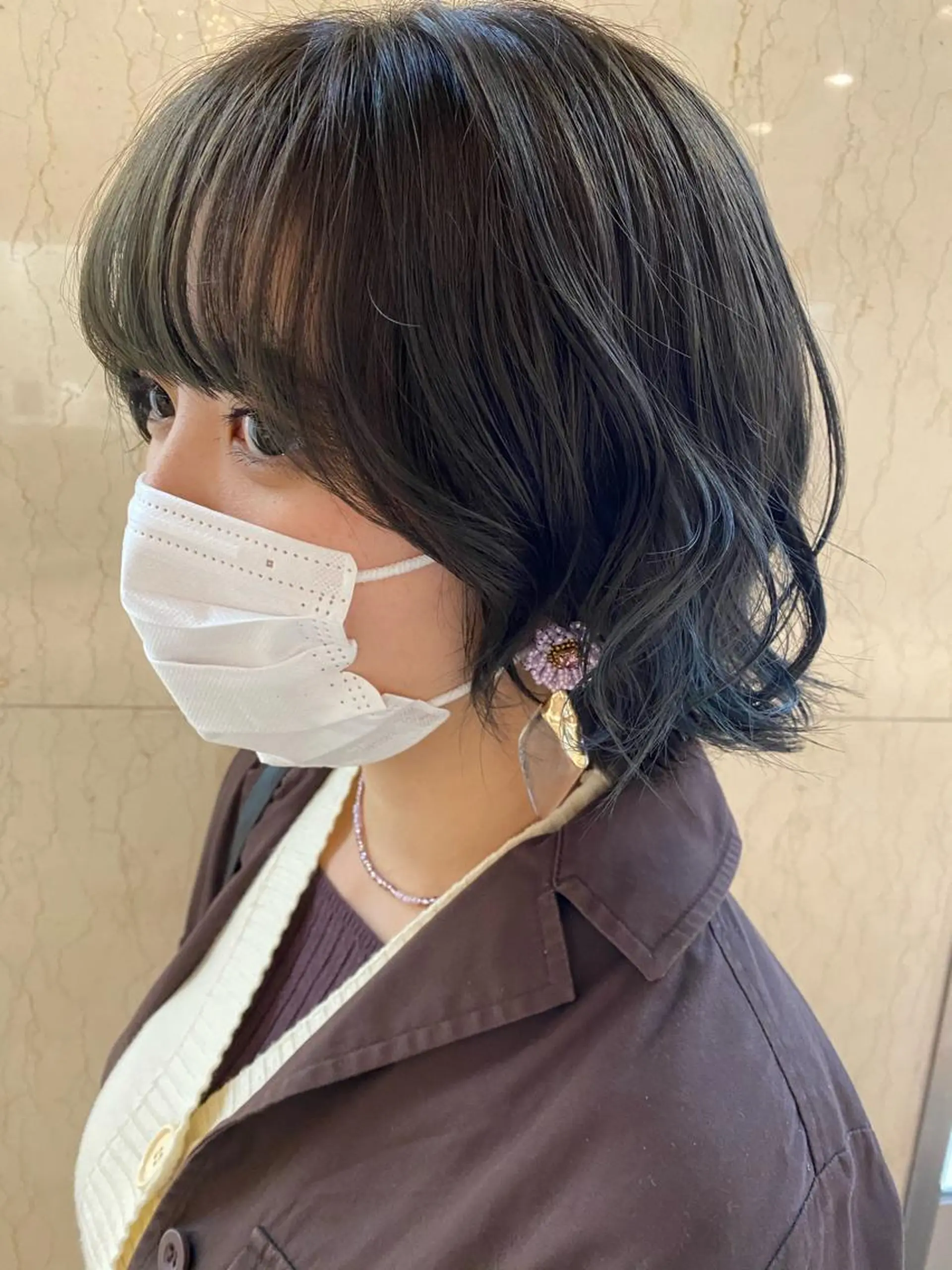 ミディアム カラー グレージュ ヘアカラー オタク美容師🎮 AKARIのヘアスタイル