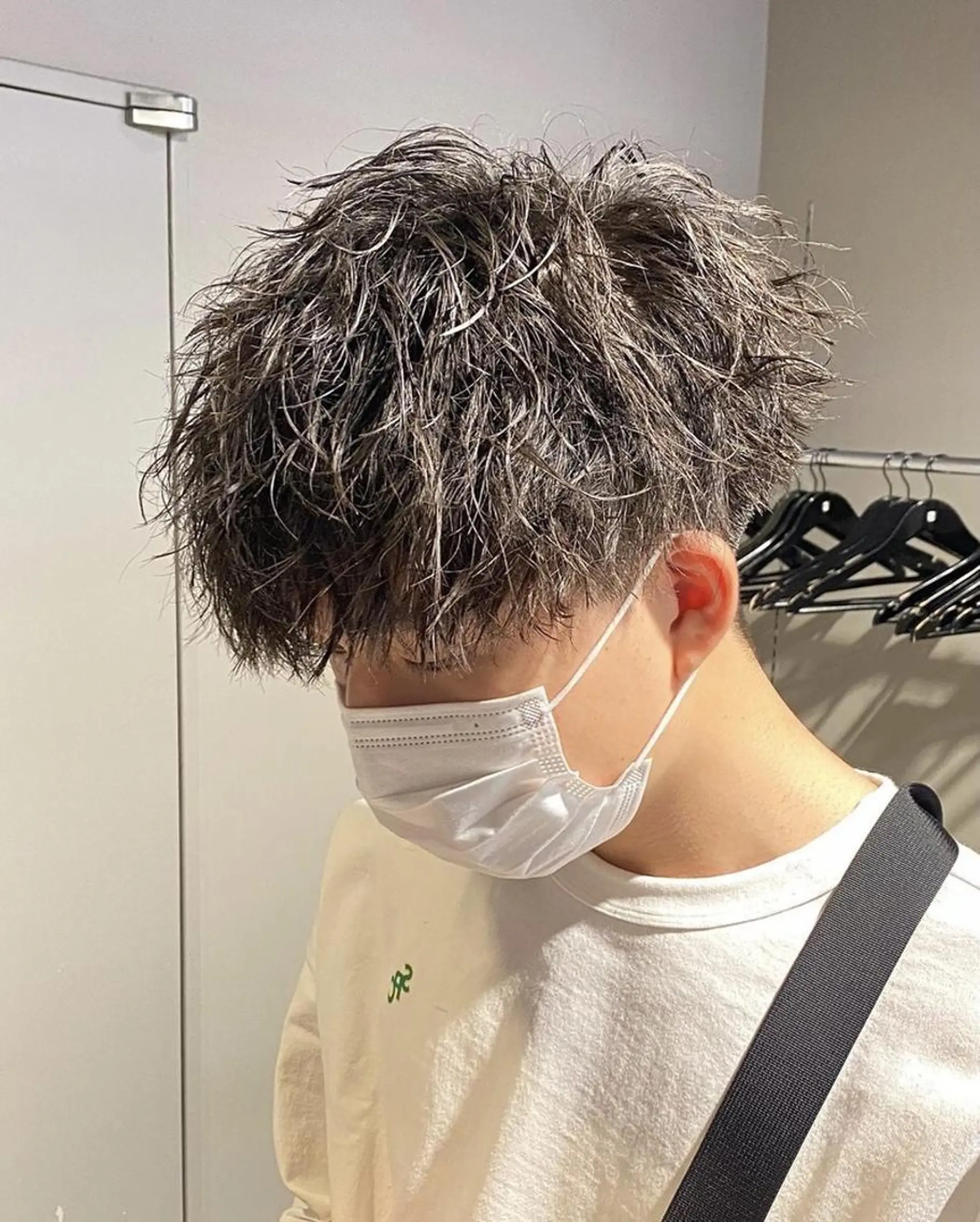 メンズ アイブロウ カット パーマ クラシックスタイル 💈鈴木洵誠のヘアスタイル