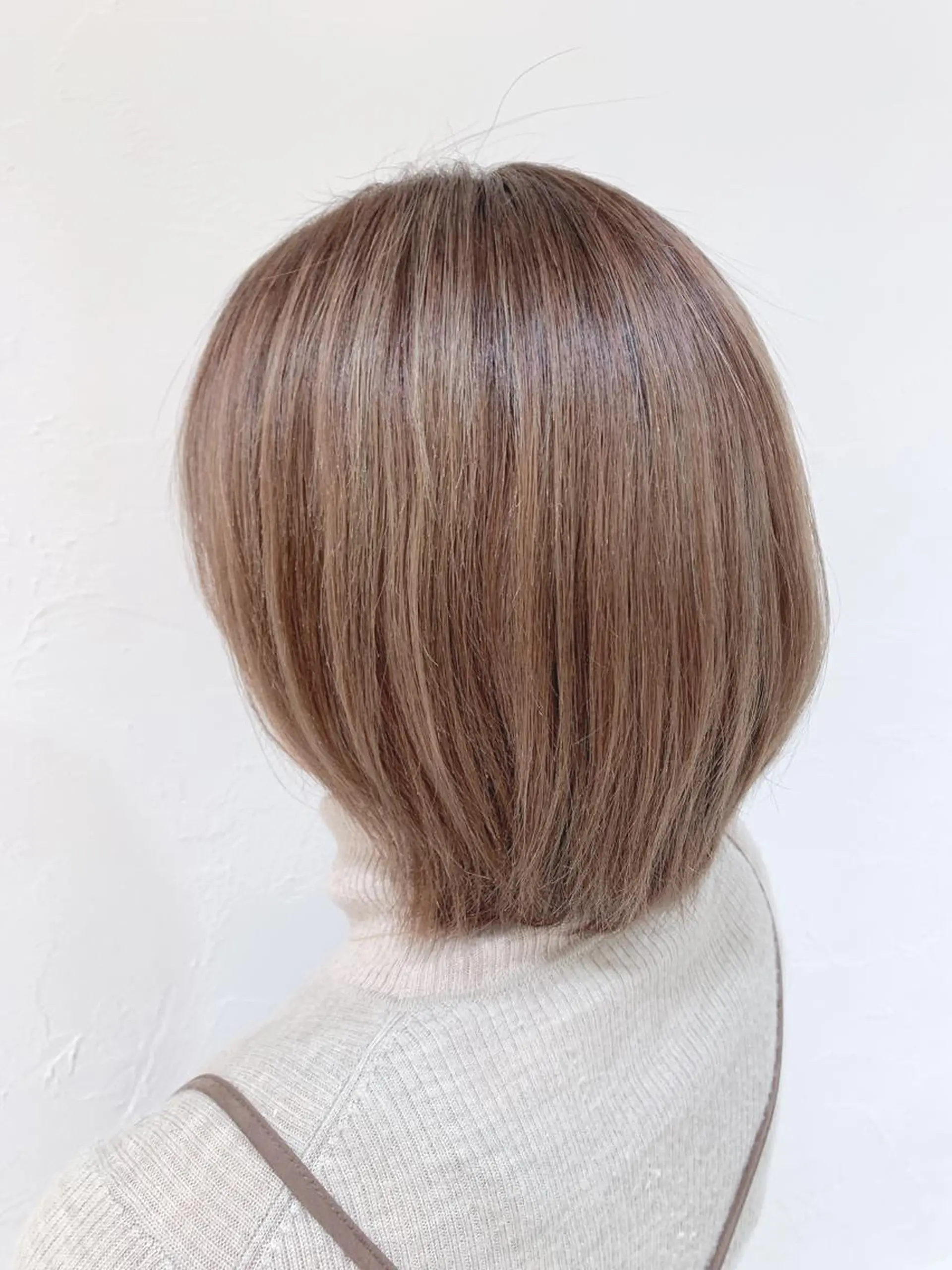ショート ハイライト ショートヘア 金澤 夏海のヘアスタイル