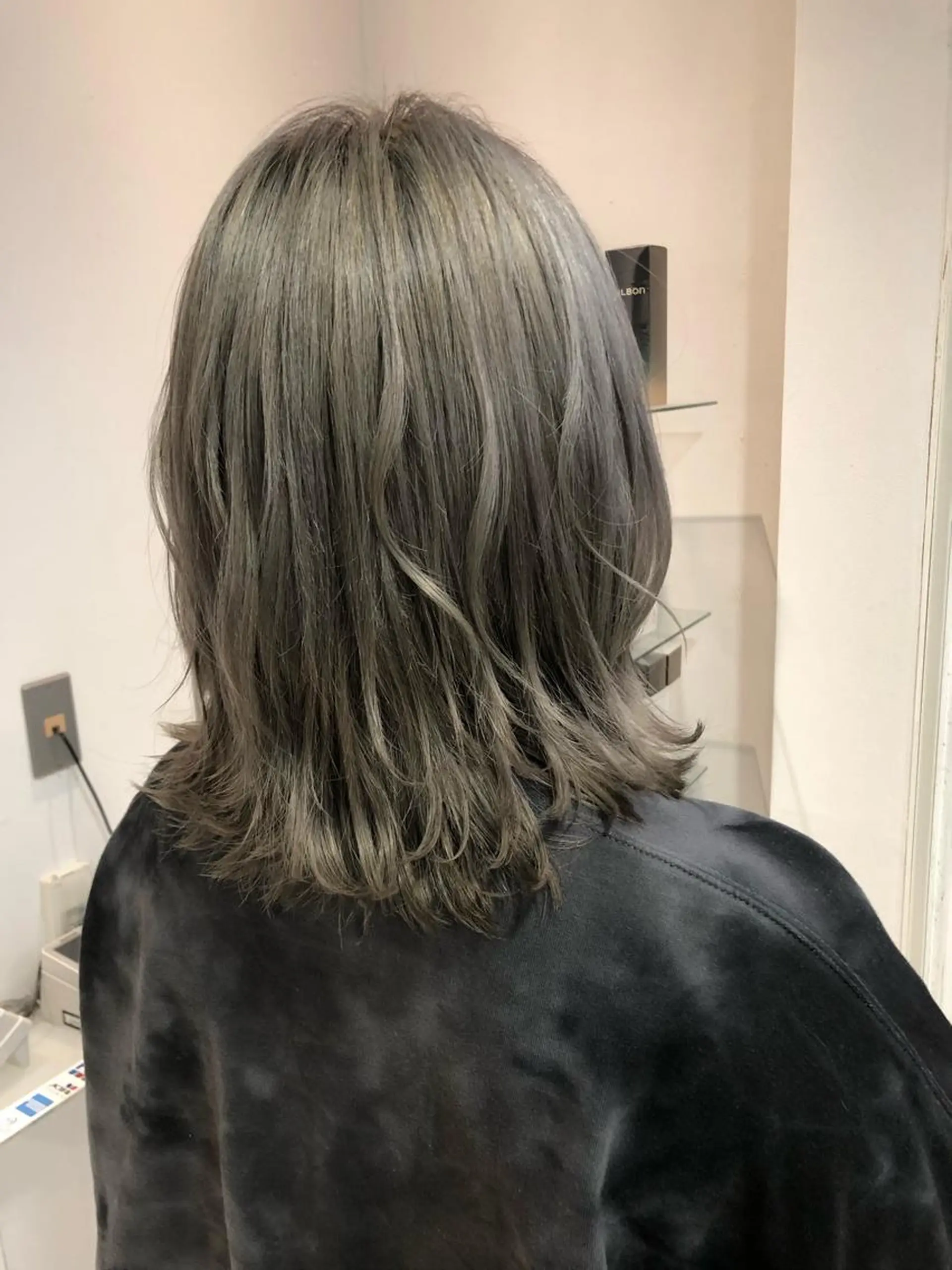 ミディアム カラー 中村 魁登のヘアスタイル