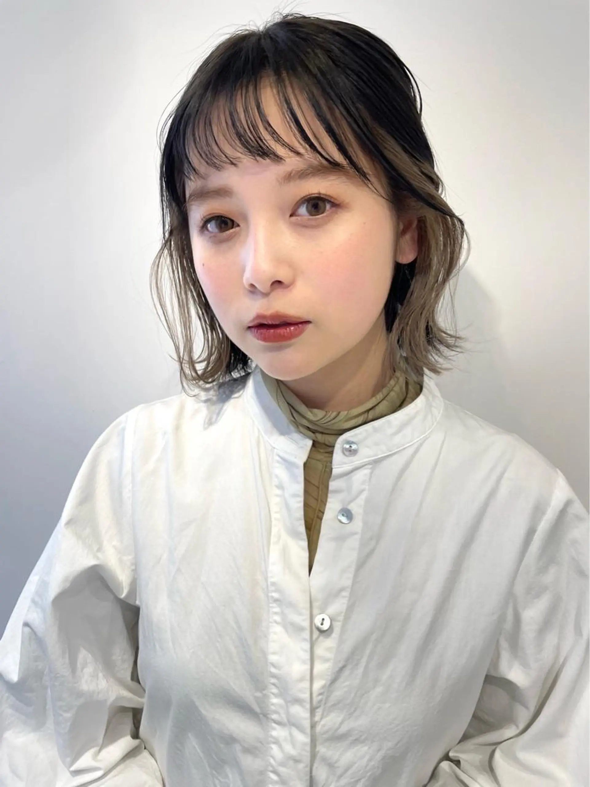 ミディアム カラー インナーカラー ヘアカラー レイヤー♡ 石川優奈のヘアスタイル