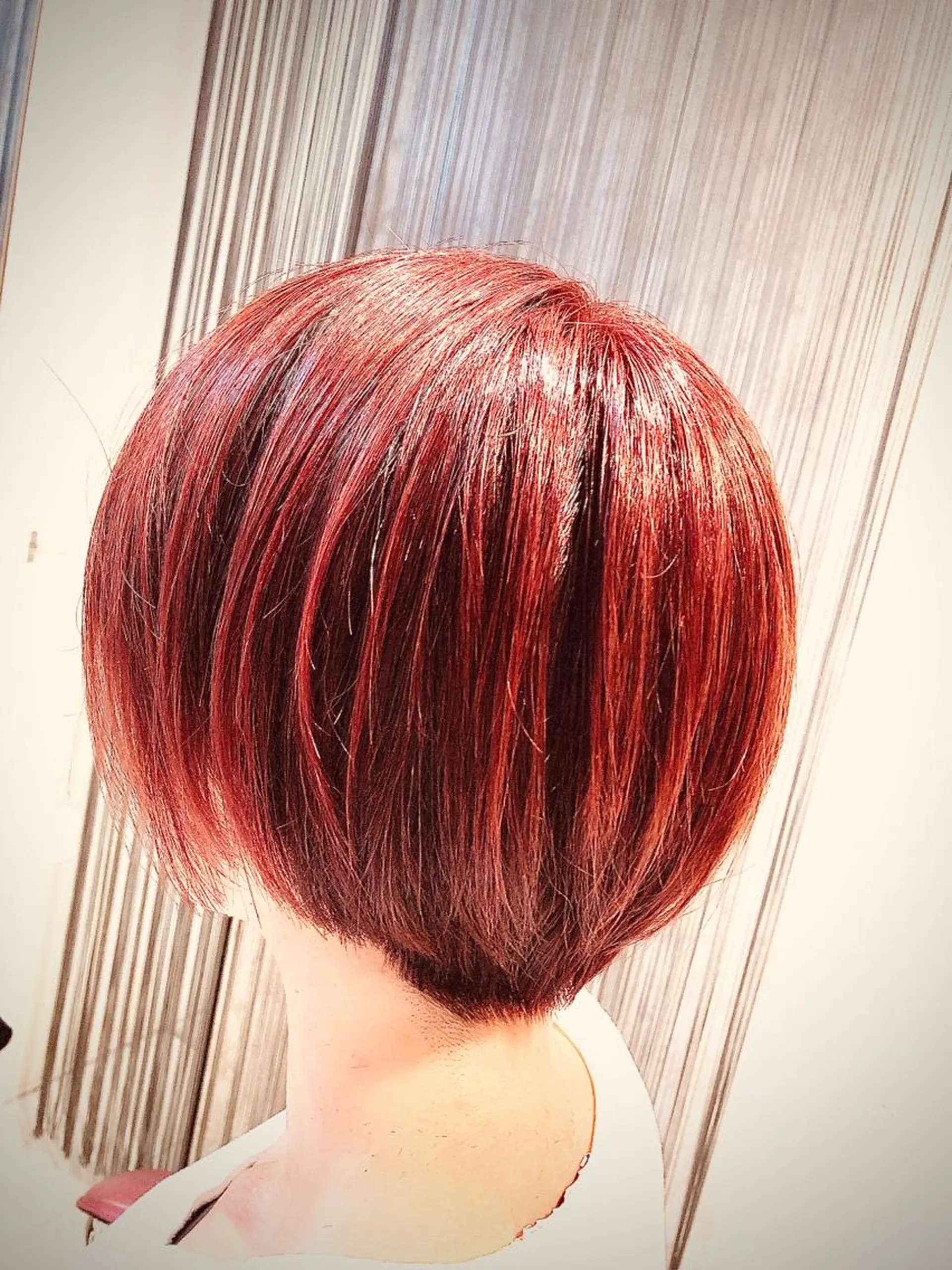 ショート カラー ブリーチ ピンクカラー 蓑輪 ミノワのヘアスタイル