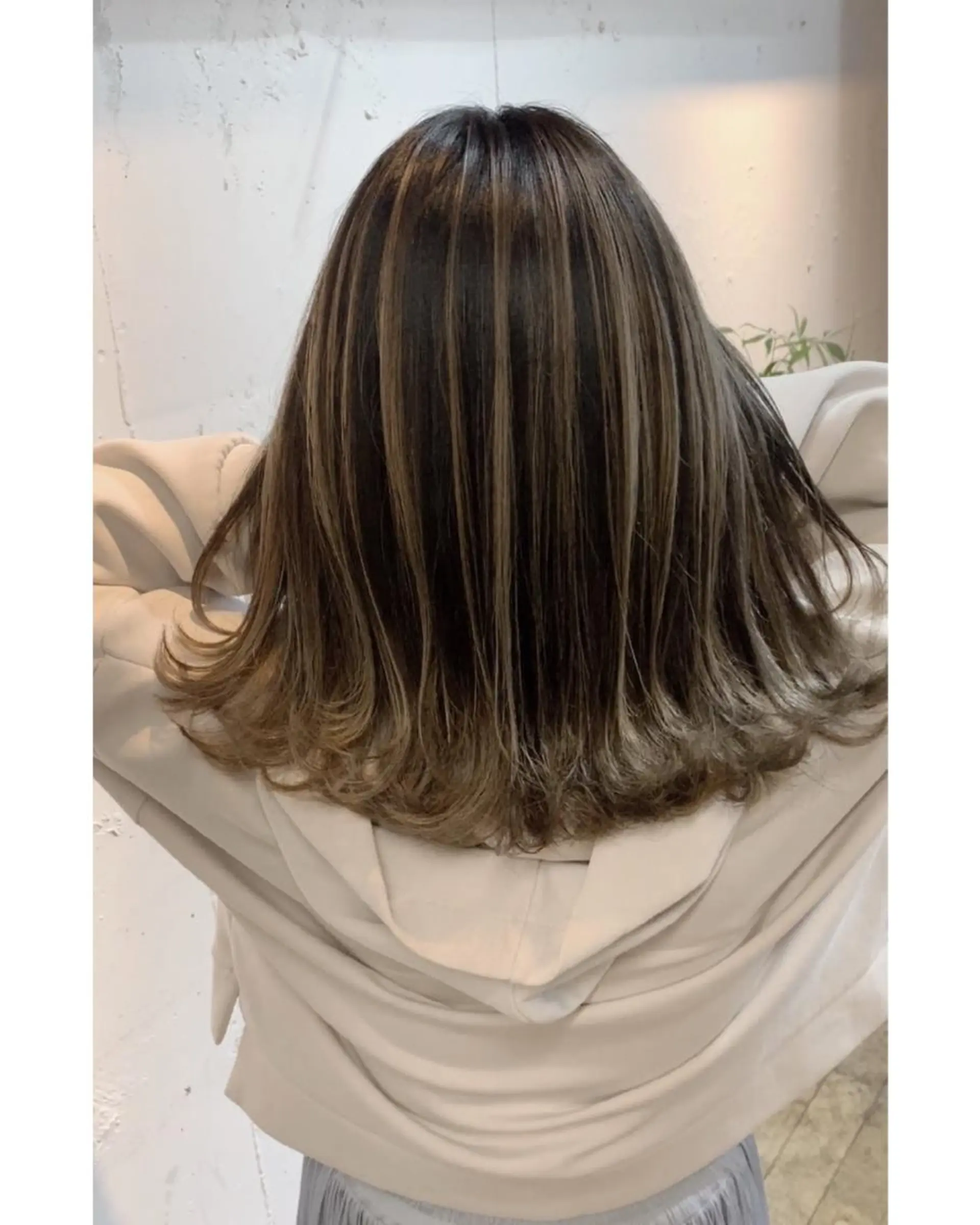 カラー バレイヤージュ ハイライトカラー 石井辰功也 フリーランス美容師のヘアスタイル