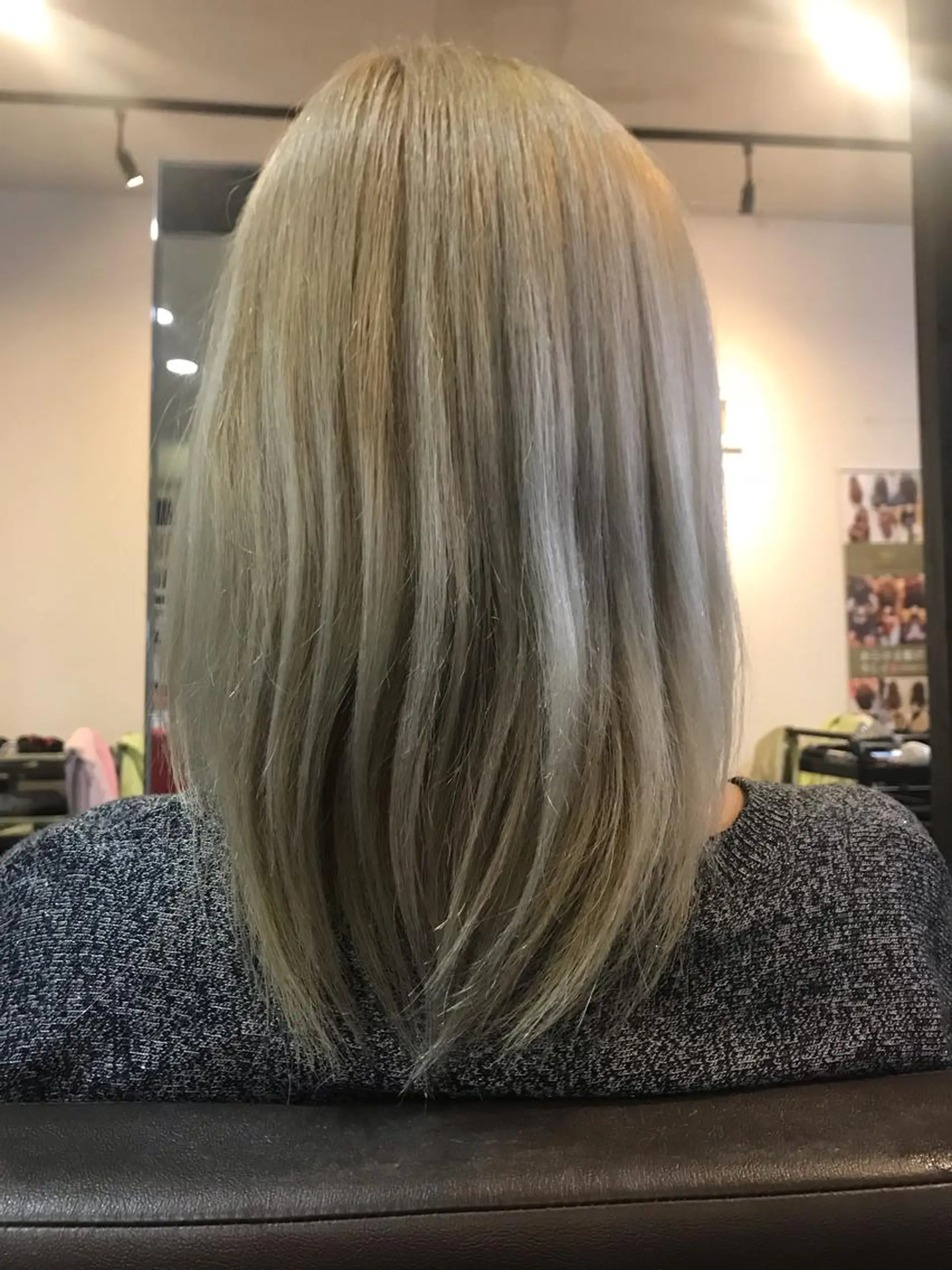 ミディアム 中本 愛理のヘアスタイル