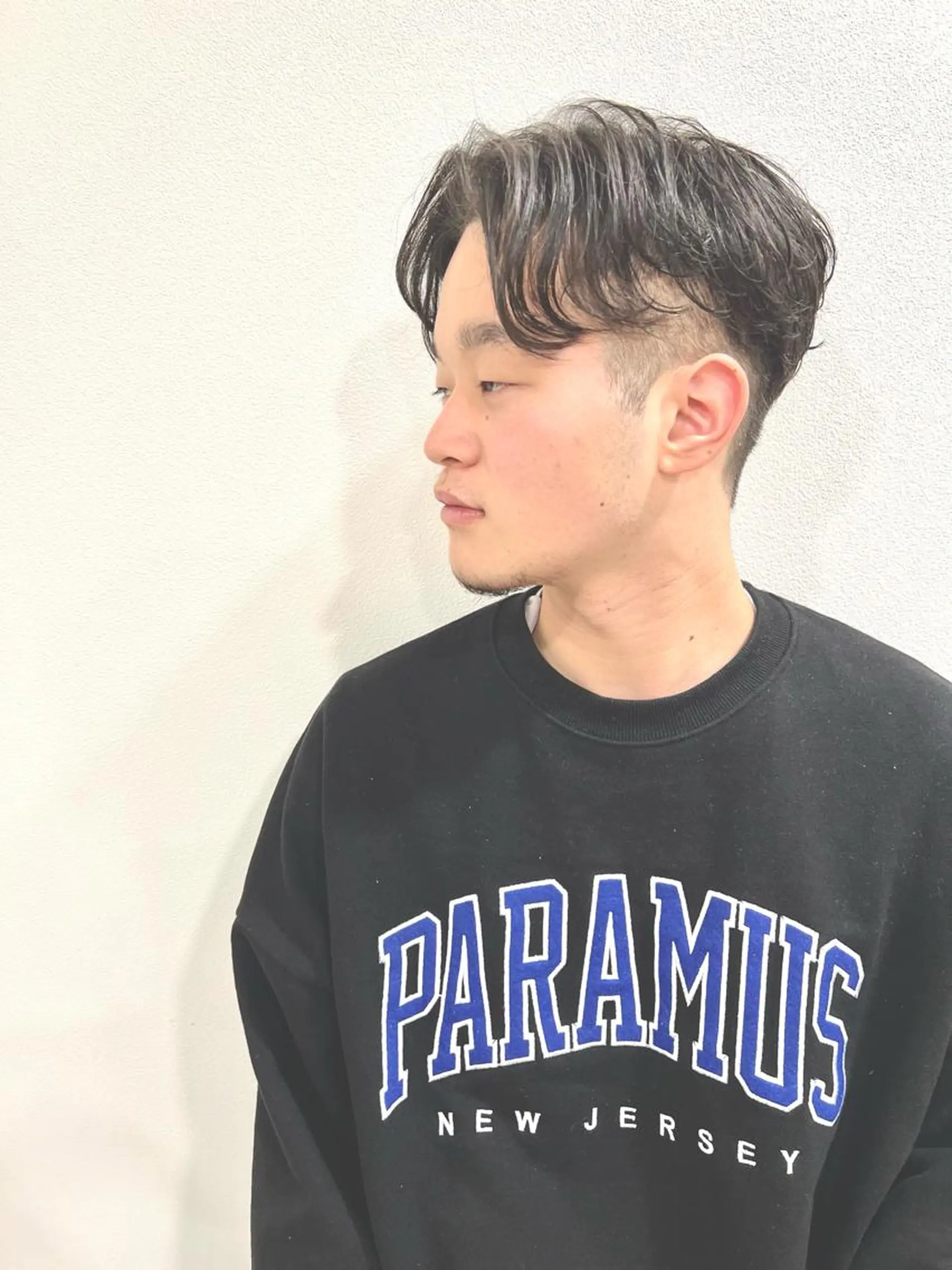 メンズ センターパート 心斎橋メンズサロン リベルテグリットのヘアスタイル