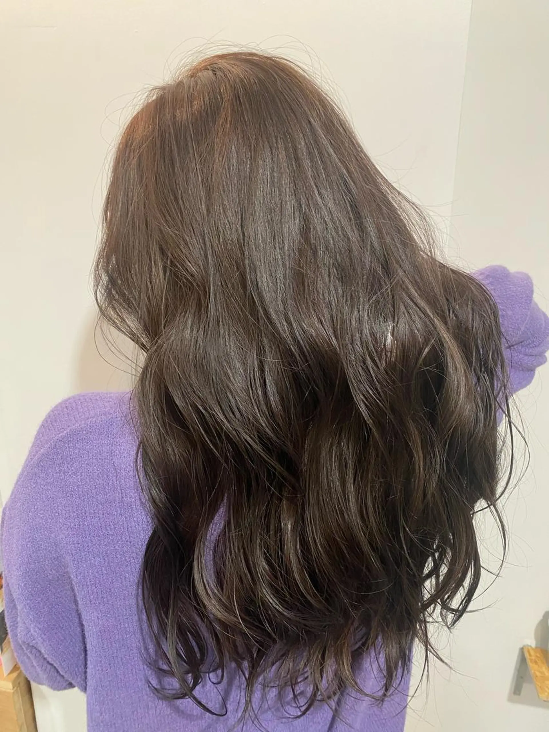 ロング ヘアカラー 佐藤 麻衣のヘアスタイル