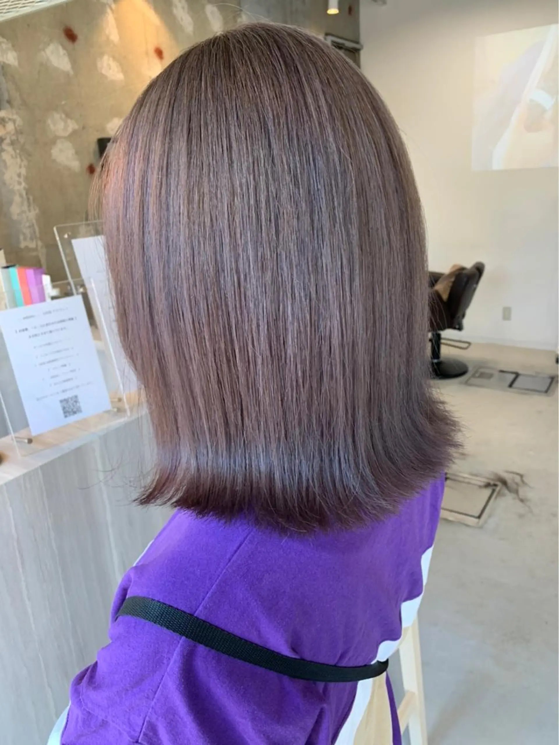 ミディアム カラー 眞名子 瑞紀のヘアスタイル