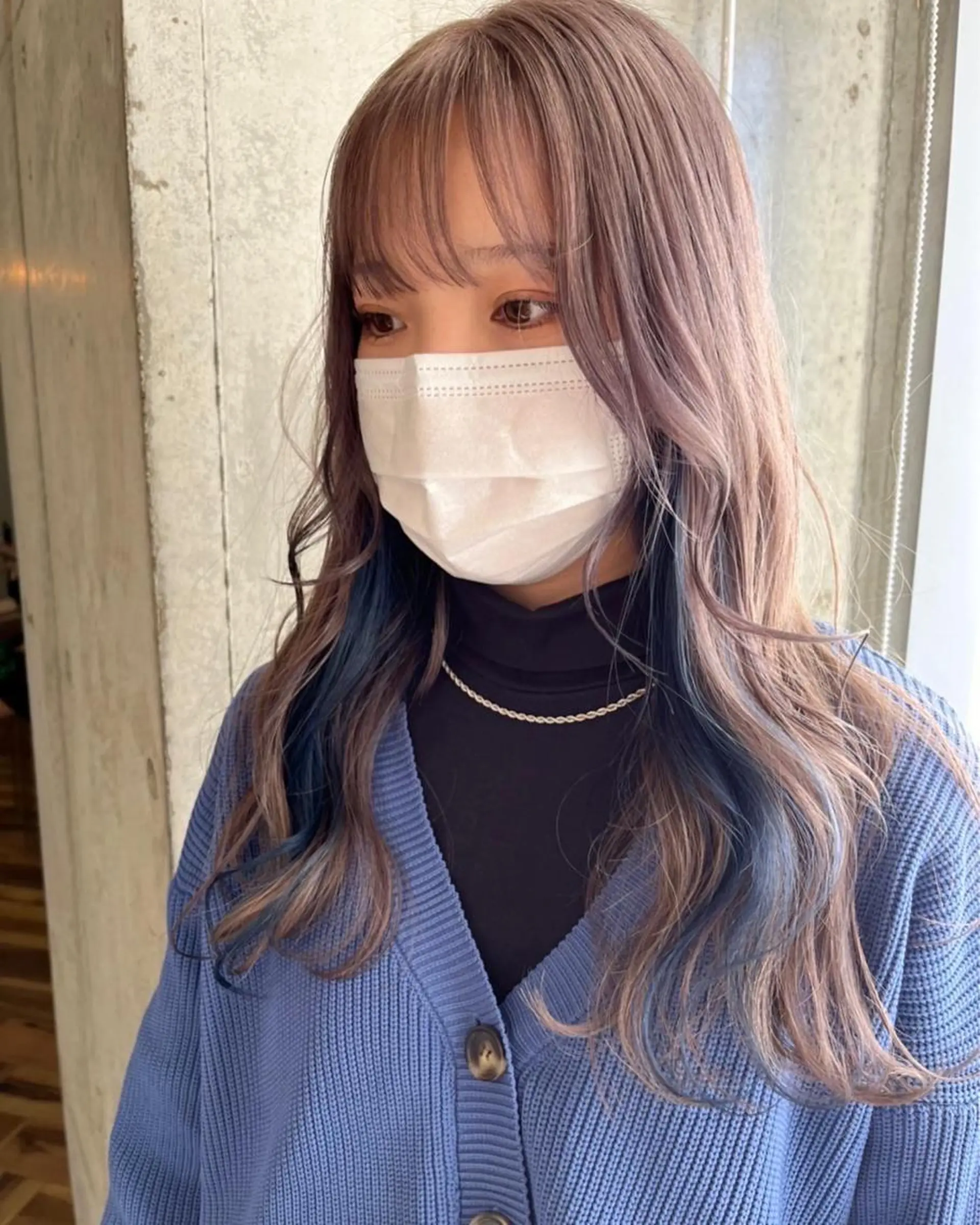 ロング カラー バレイヤージュ ブリーチ ブルーカラー ケアブリーチ ハイライトカラー ヘアカラー lani ブリーチ /ダブルカラーのヘアスタイル