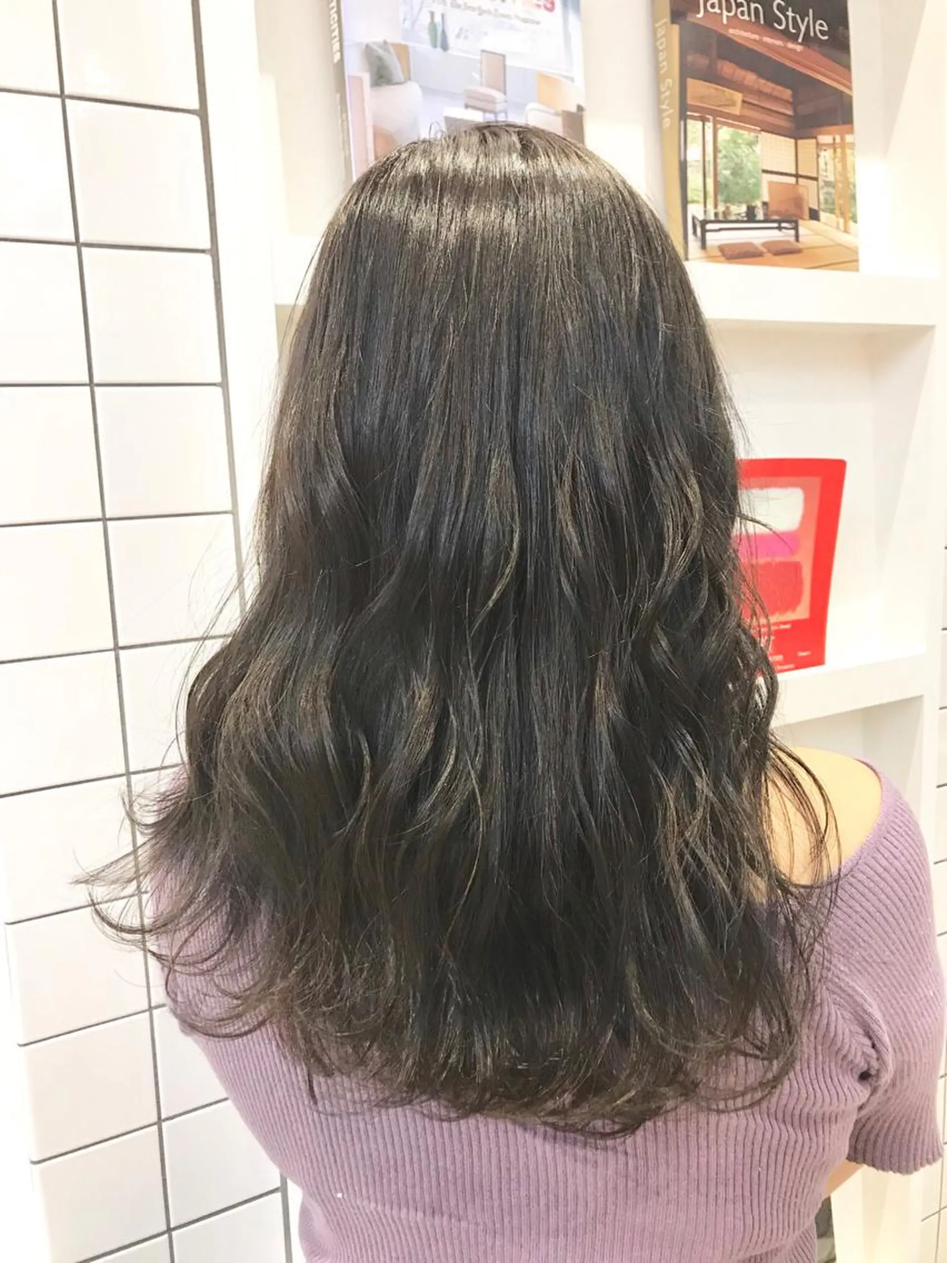 ロング カラー ブリーチ グレージュ ブリーチなしカラー 髙橋 かすみのヘアスタイル