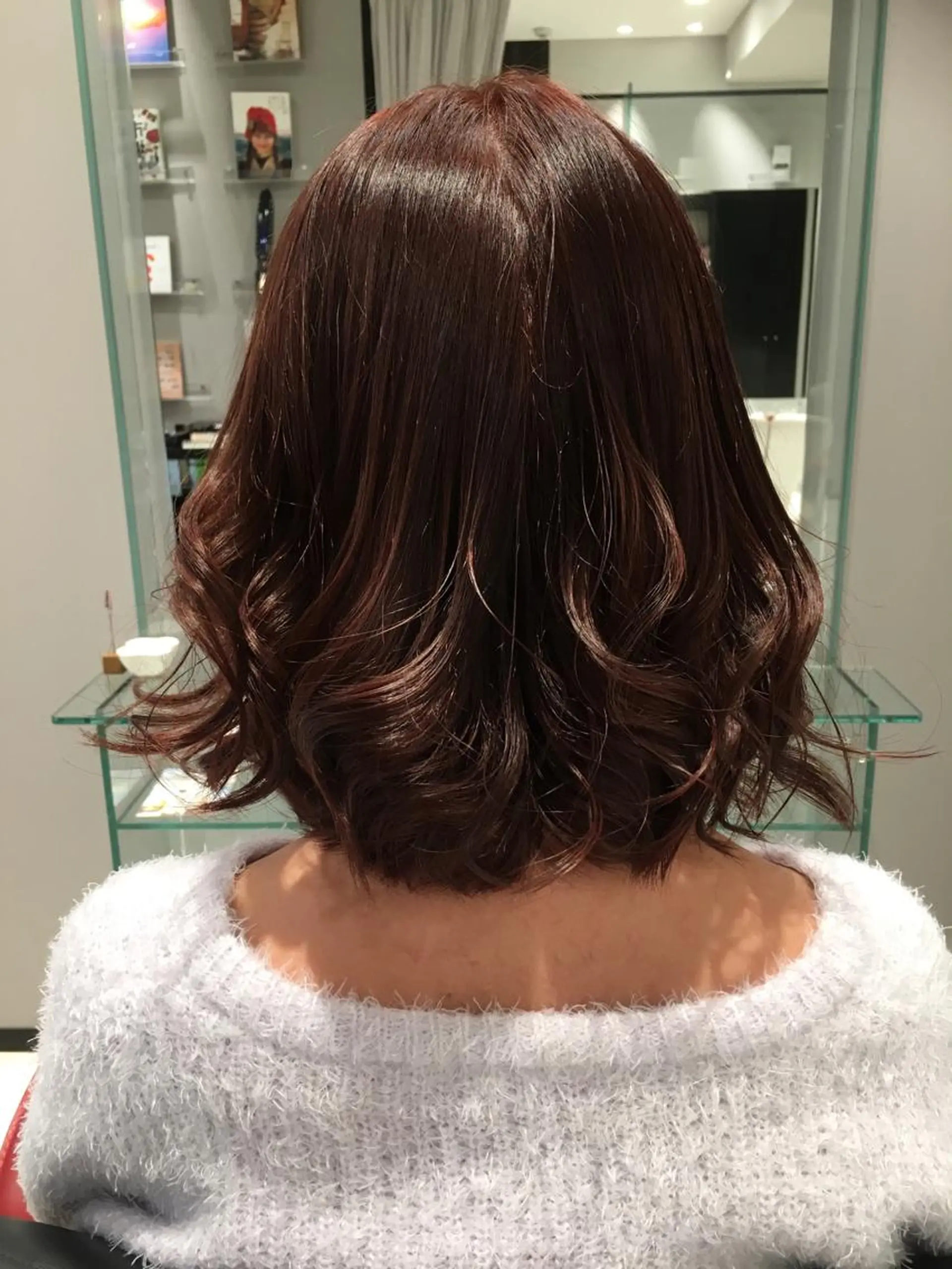 カラー ERIKO Tのヘアスタイル